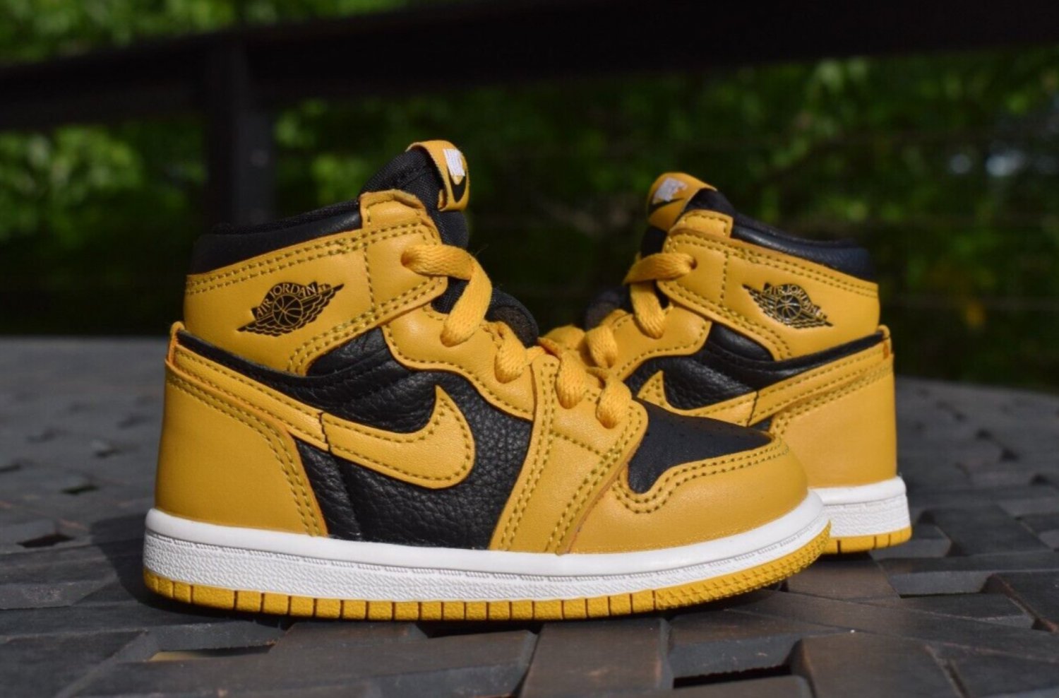 Nike Air Jordan 1 Retro High OG TD 'Pollen'