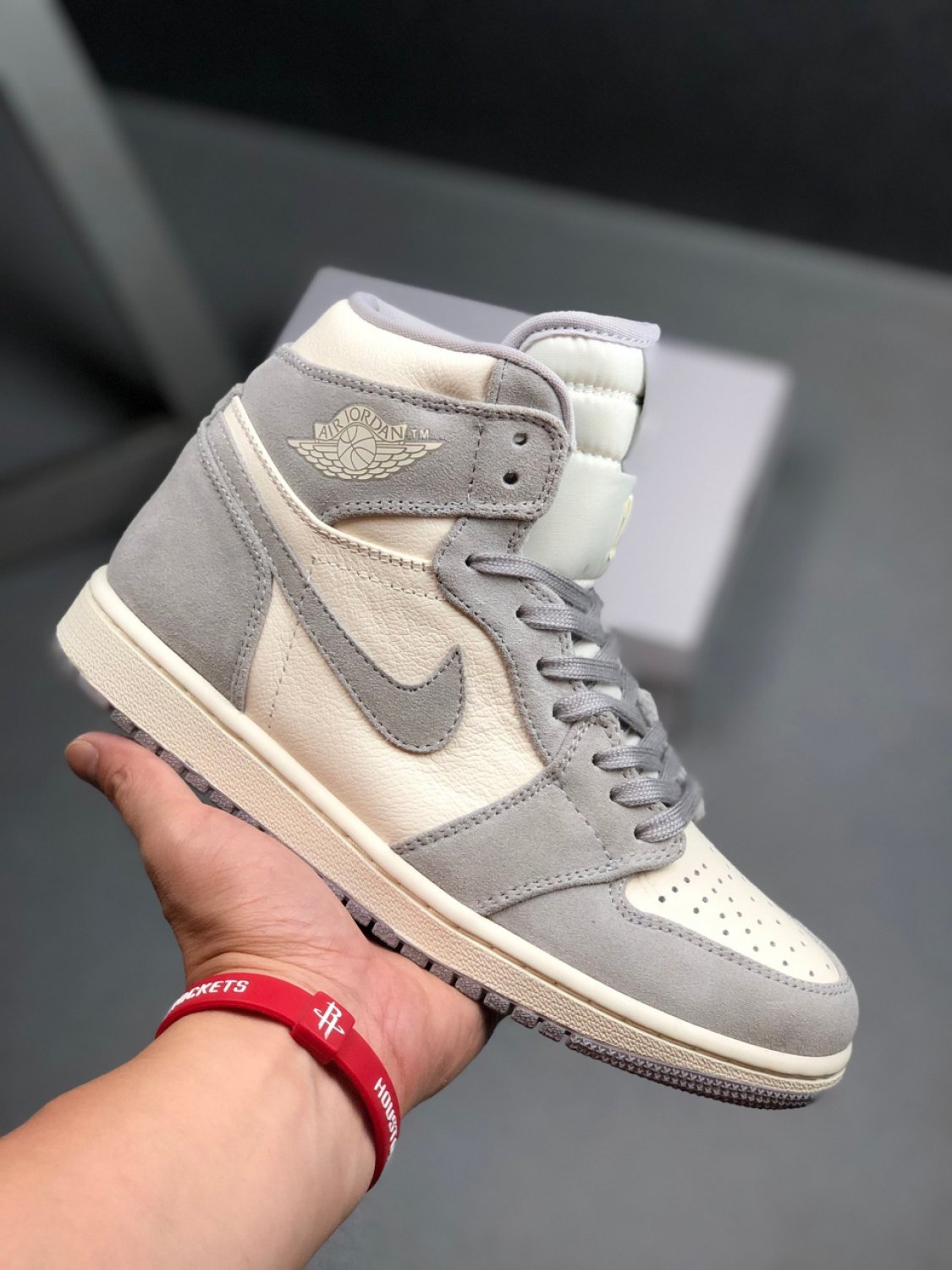 Nike Air Jordan 1 Retro High Pale Ivory (Women's)