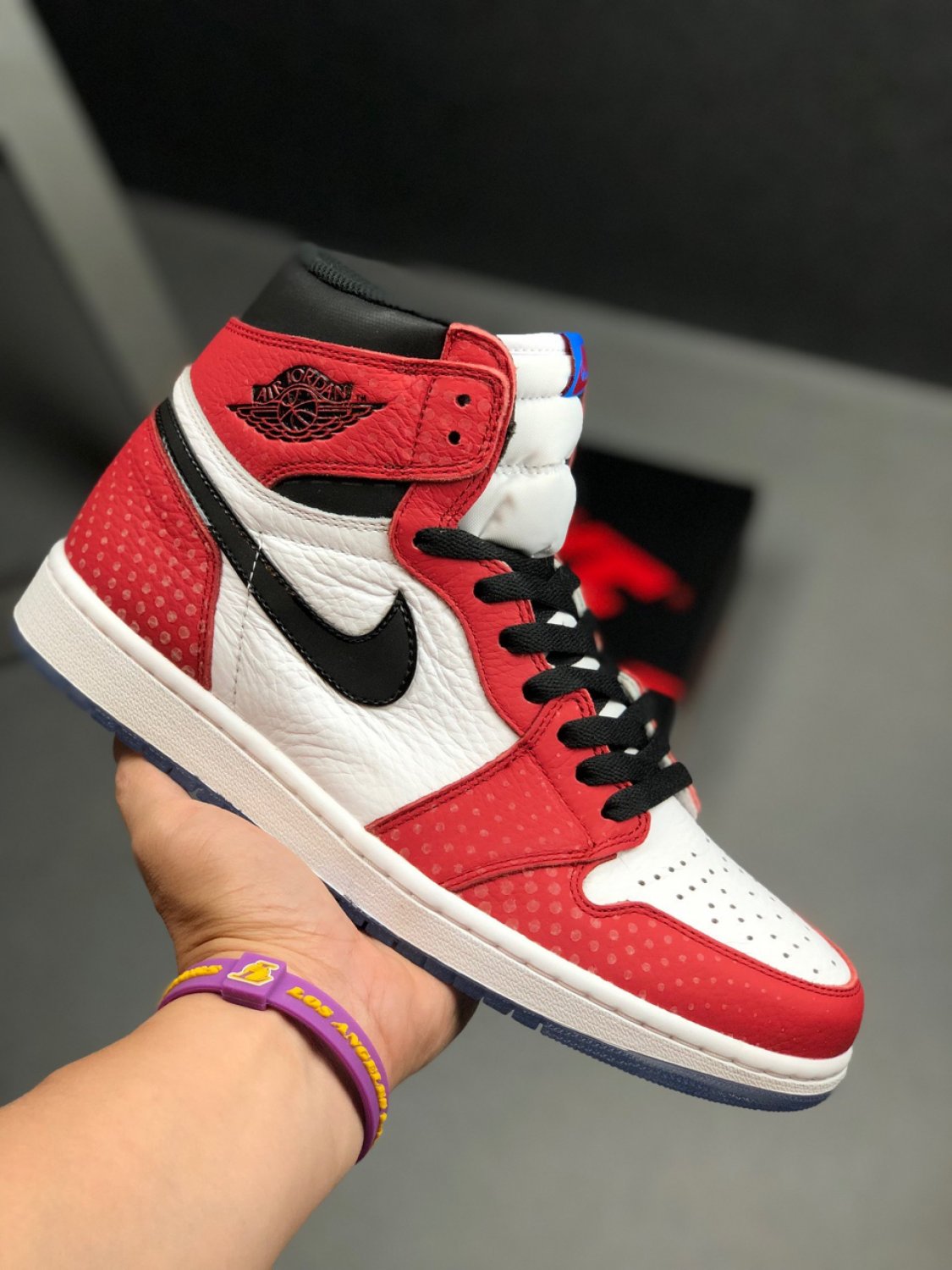 Nike Air Jordan 1 Retro HighSpider-Man Origin Story