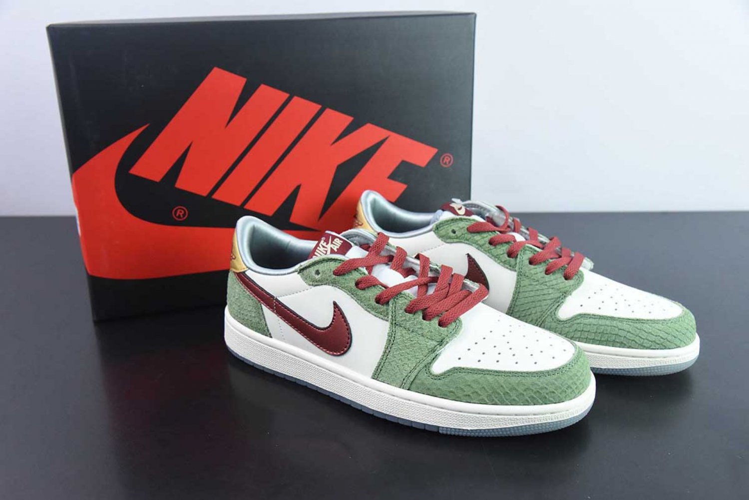 Nike Air Jordan 1 Retro Low OG Year of the Dragon 2024