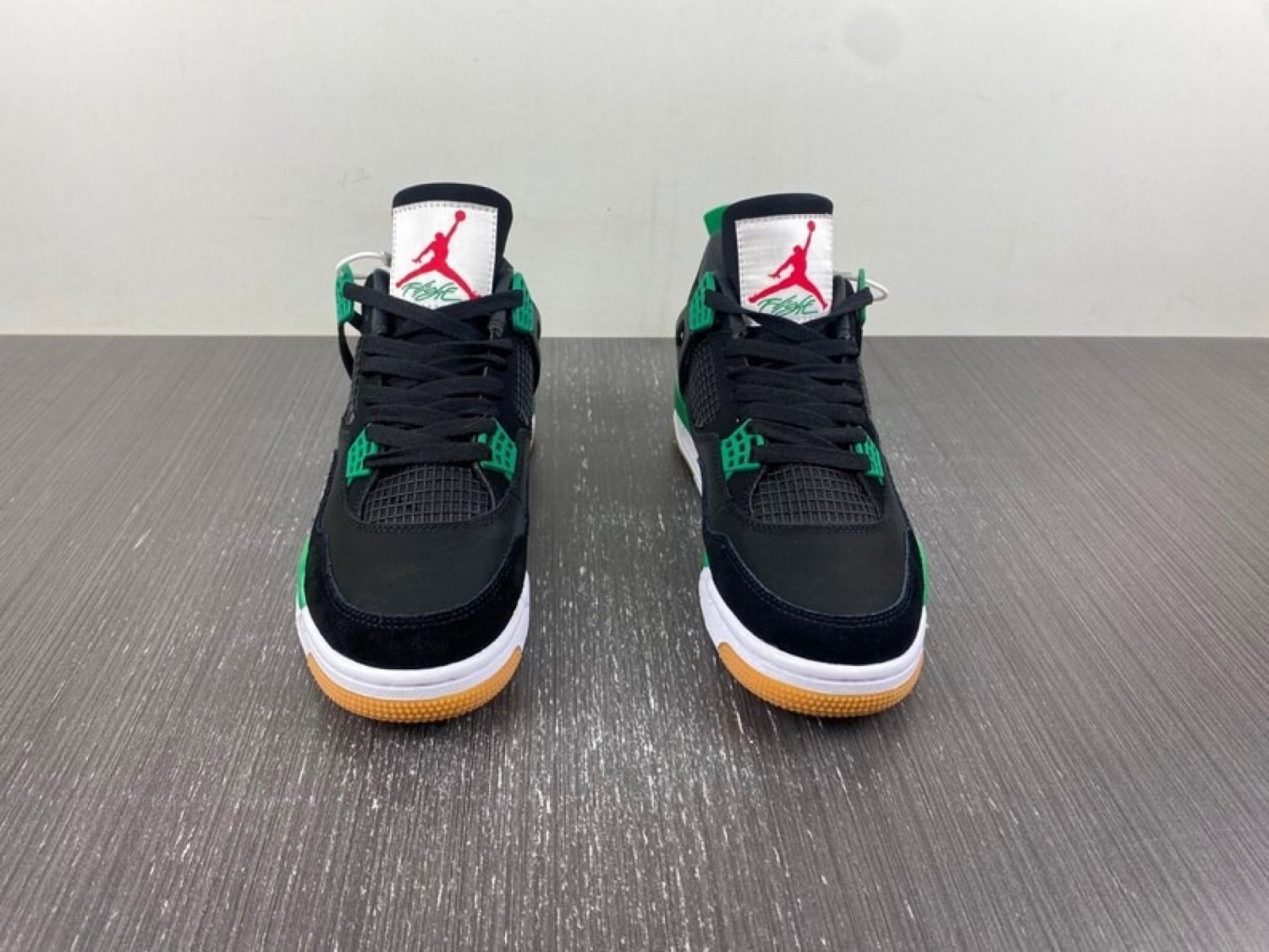 Nike Air Jordan 4 Retro SB Black & Green Unisex Sneaker