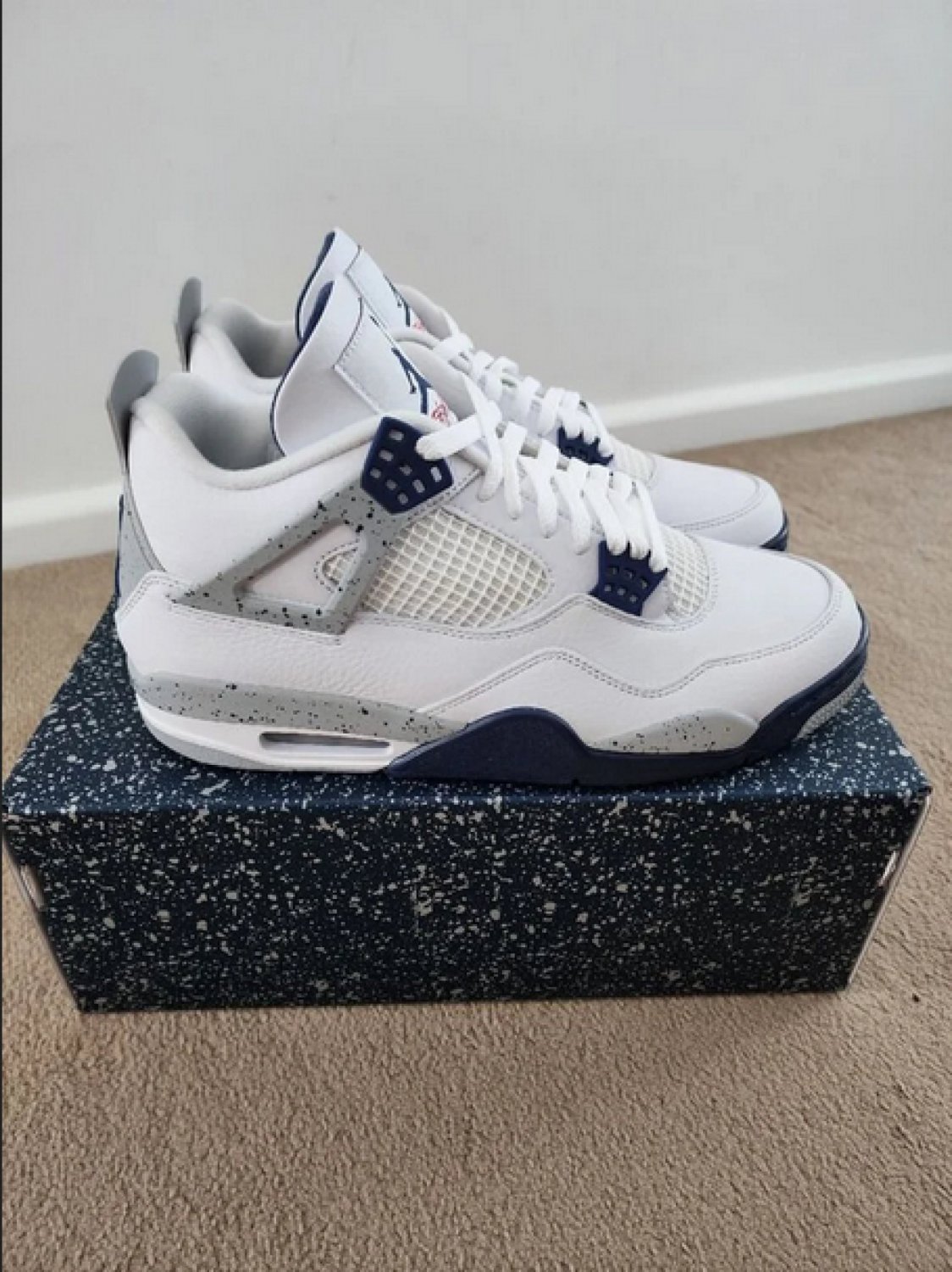Nike Air Jordan 4 White Midnight Navy Light Smoke Grey Fire Red