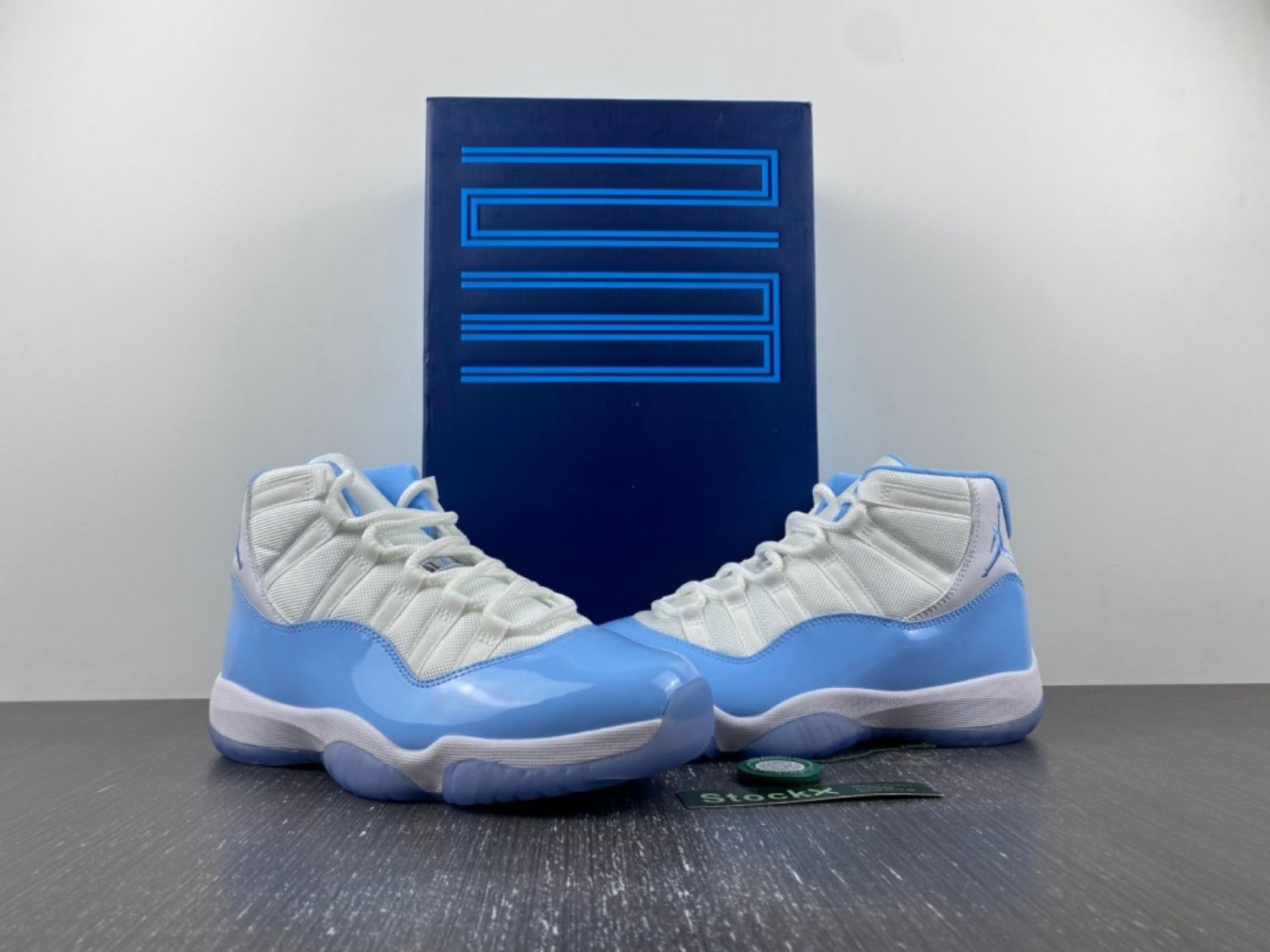 Nike Air Jordan 11  UNC  White University Blue