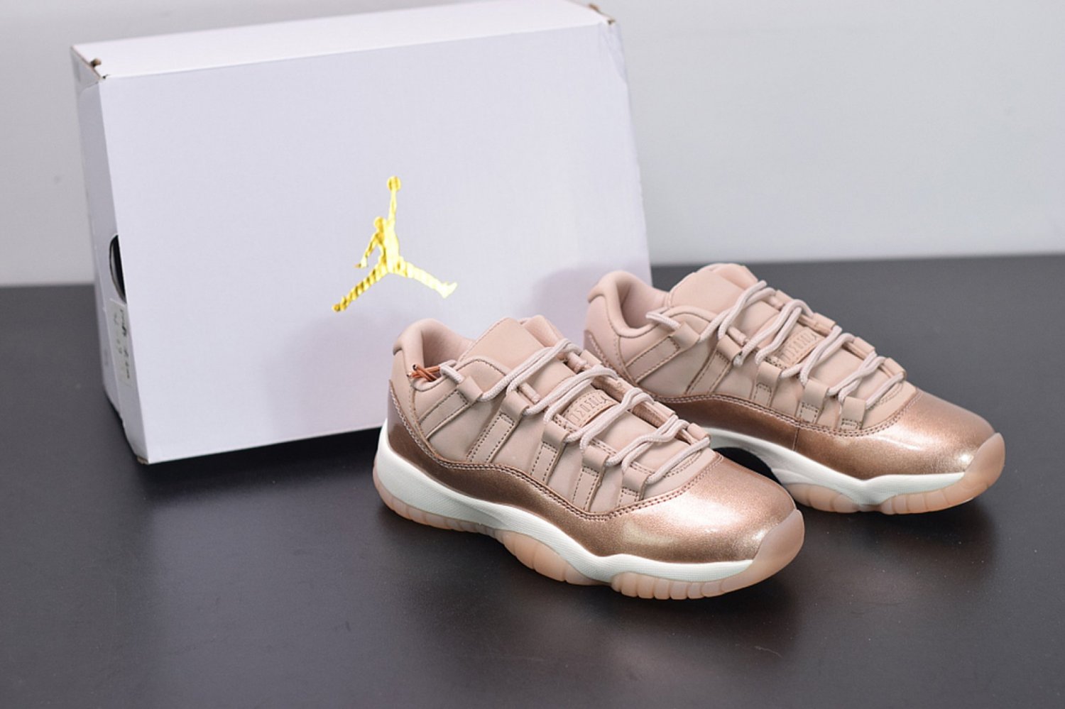 Nike Air Jordan 11 Retro Low Rose Gold