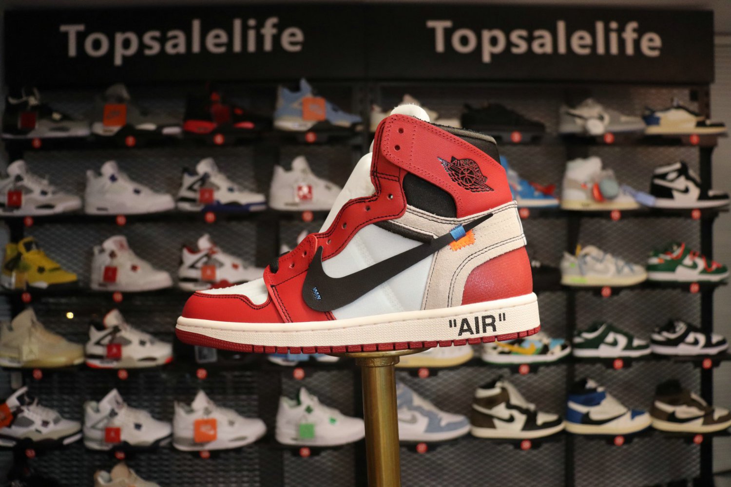 Off-White x Air Jordan 1 Retro High OG 'Chicago'