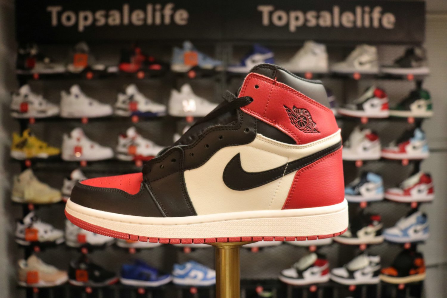 Air Jordan 1 Retro High OG 'Bred Toe'