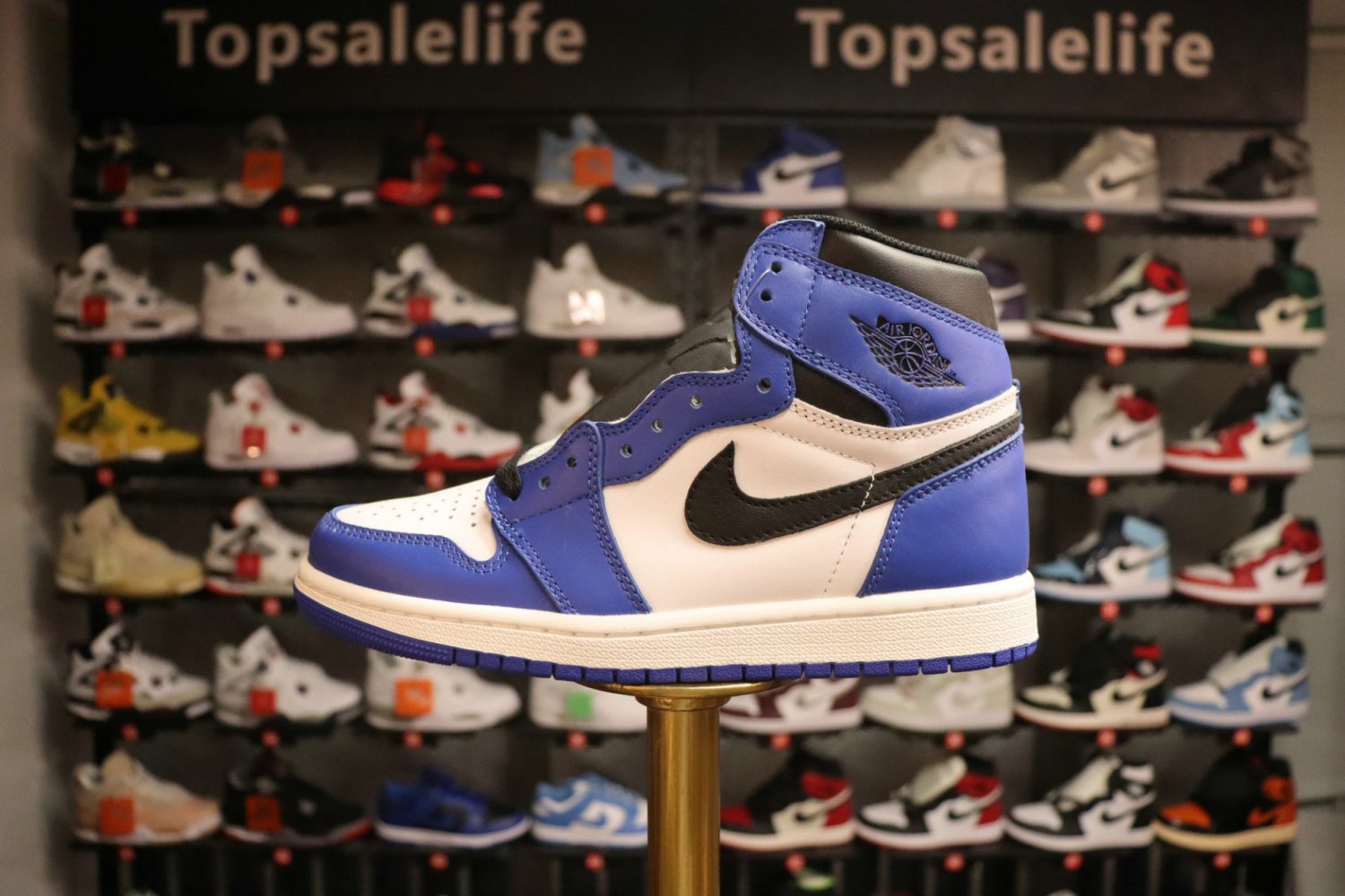 Air Jordan 1 Retro High OG 'Game Royal'