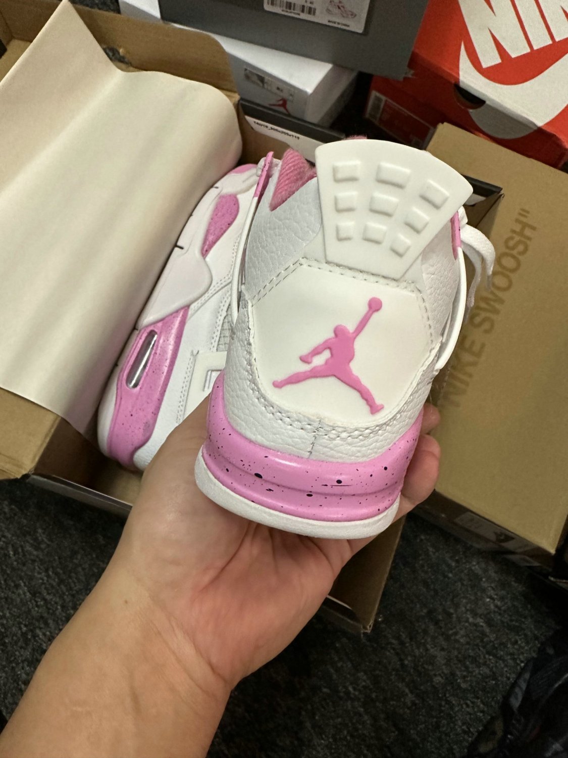 Air Jordan 4 Pink Oreo