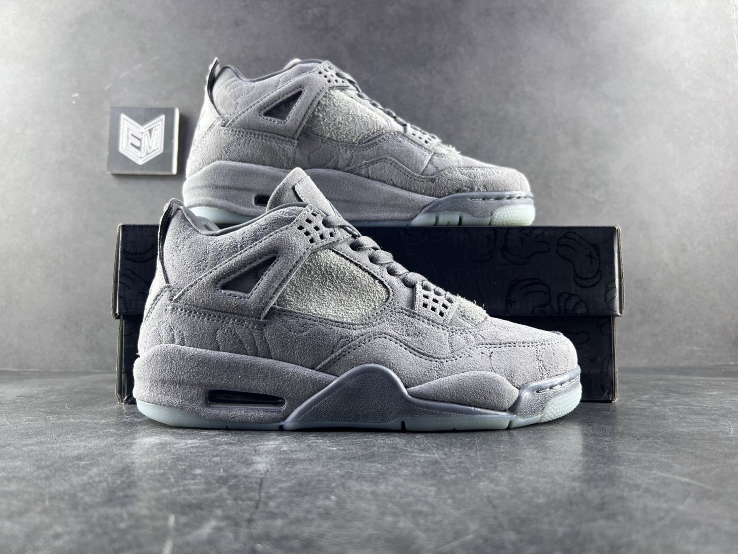 Air Jordan 4 Retro Kaws