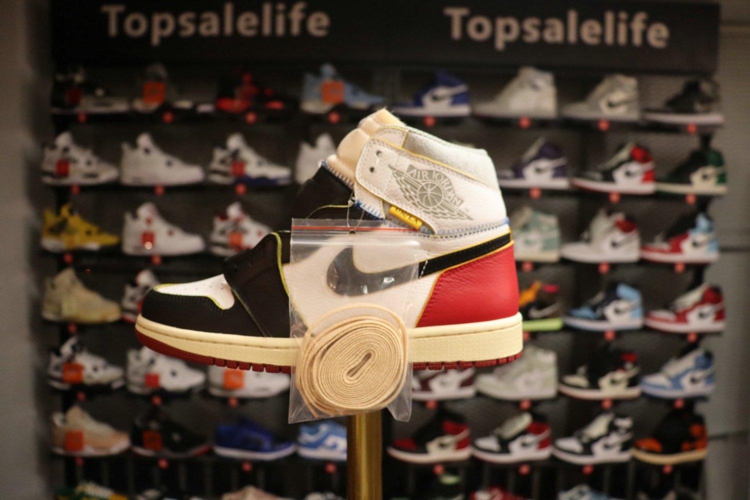 Jordan 1 Retro High Union Los Angeles Black Toe