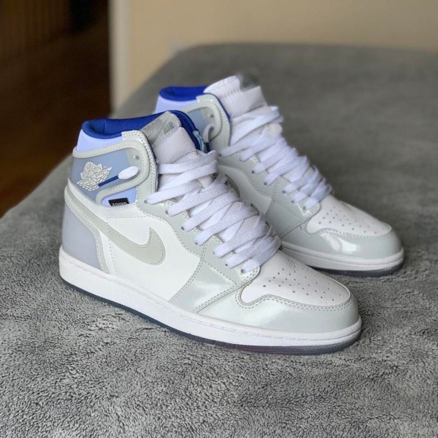 Jordan 1 Retro High Zoom White Racer Blue_2