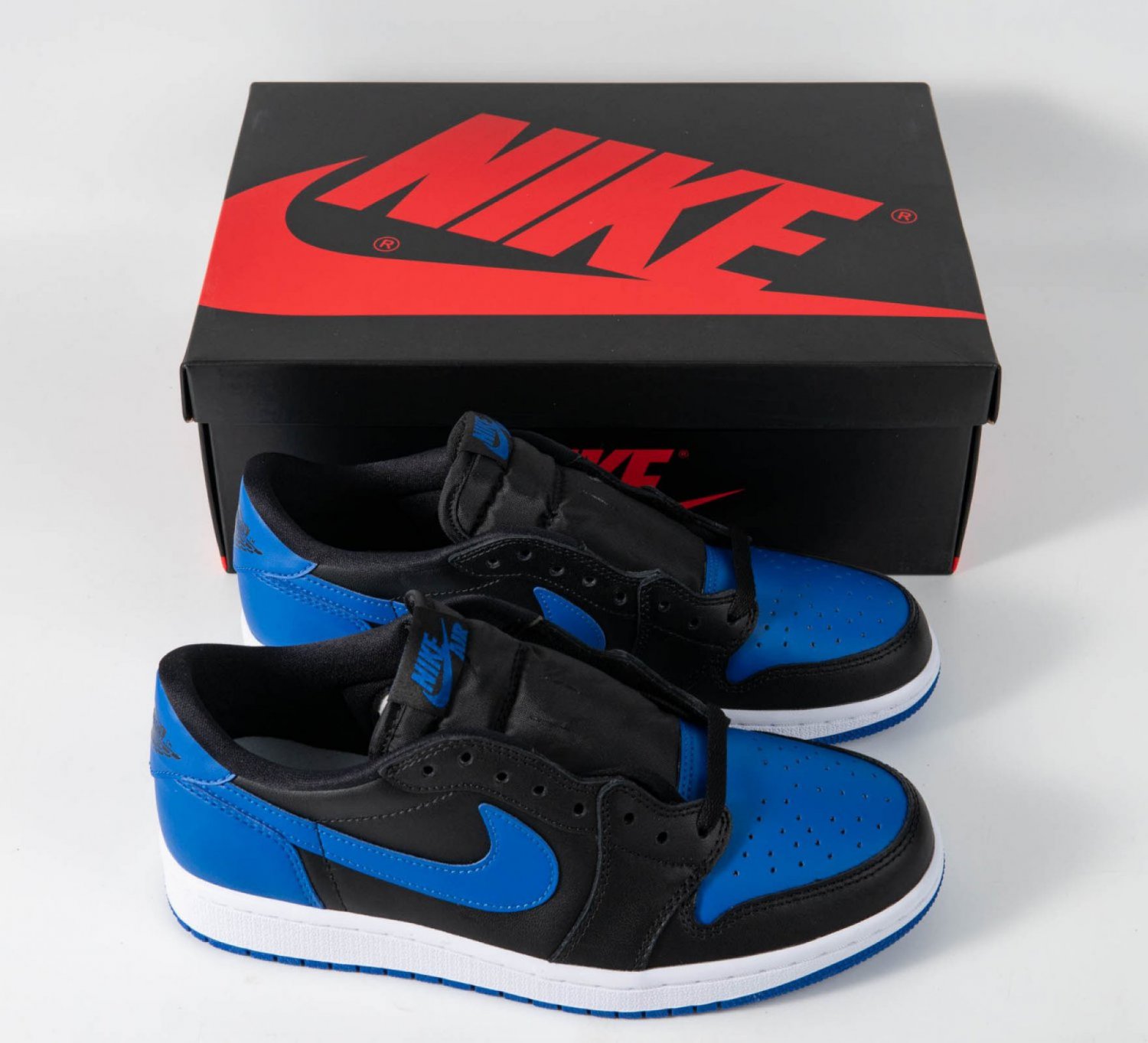 Jordan 1 Retro Low Royal_1