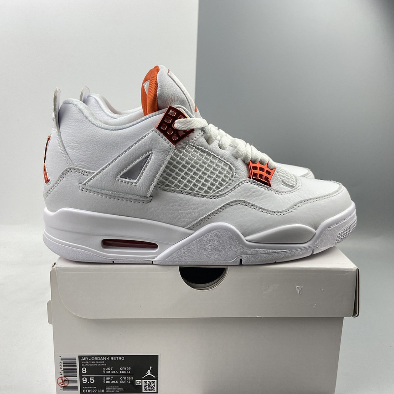 Jordan 4 Retro Metallic Orange_1
