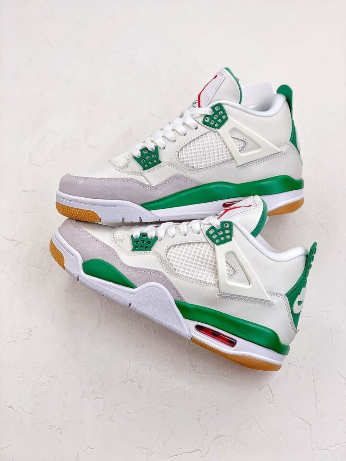 Jordan 4 Retro SB Pine Green_2