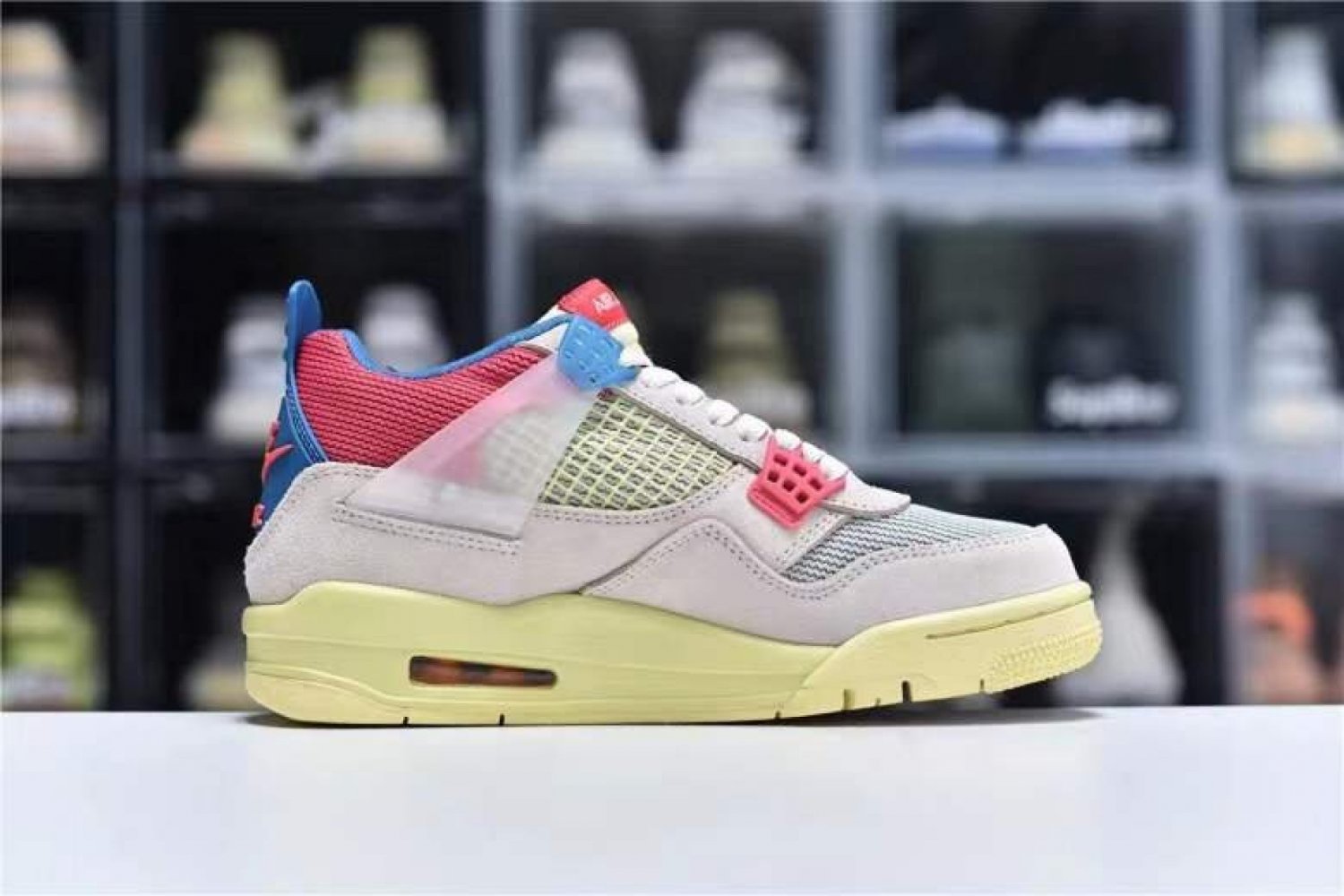 Jordan 4 Retro Union Guava Ice_1