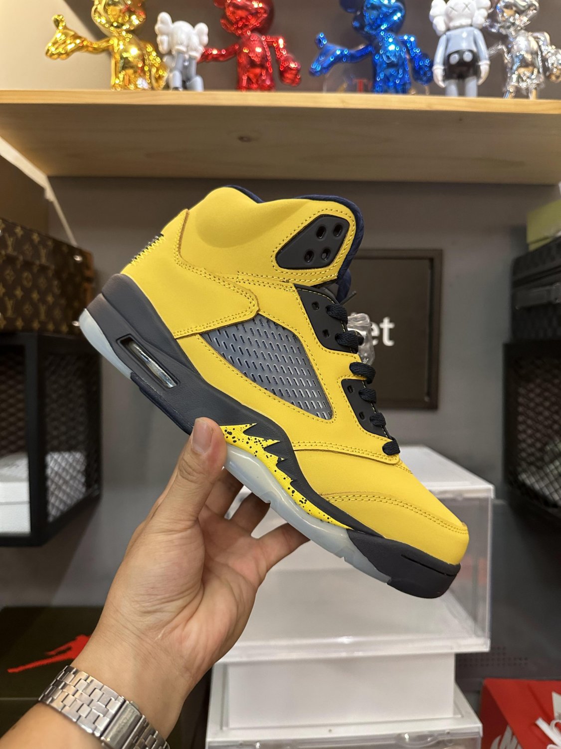 Jordan 5 Retro Michigan (2019)