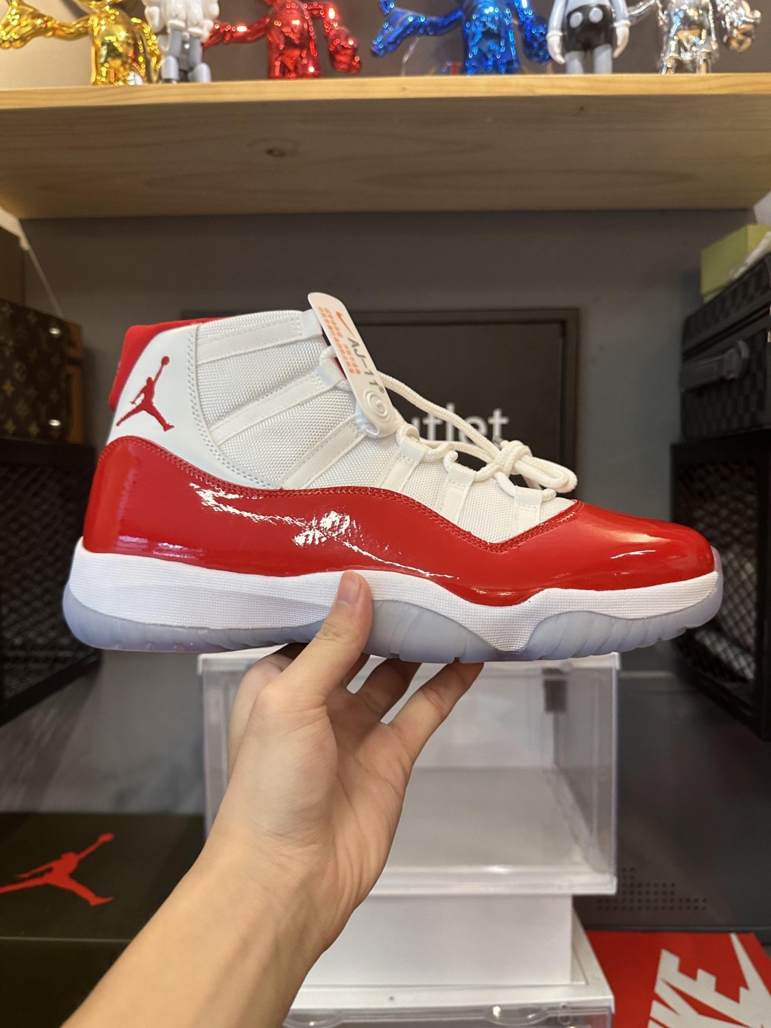 Jordan 11 Retro Cherry (2022)