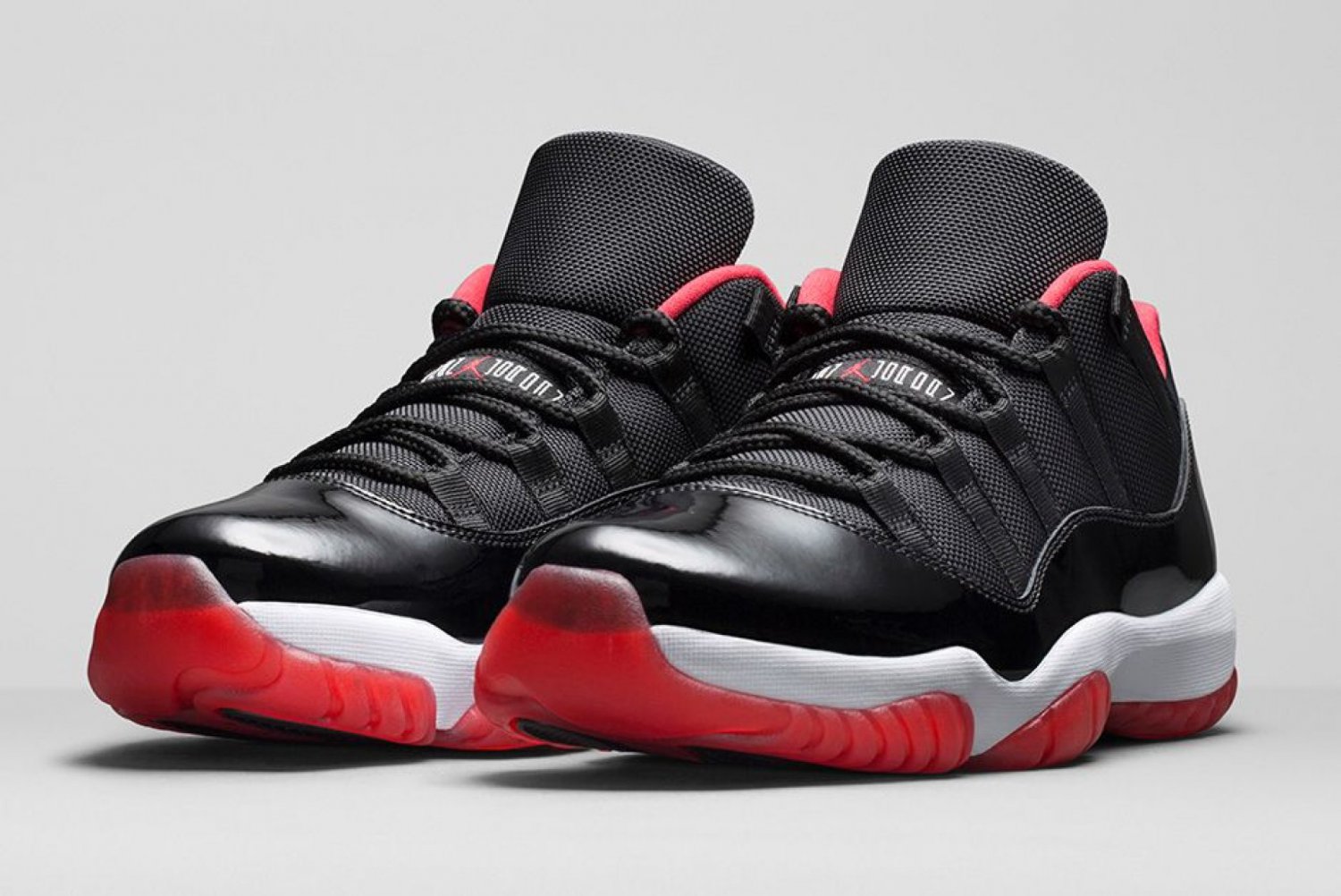 Jordan 11 Retro Low Bred