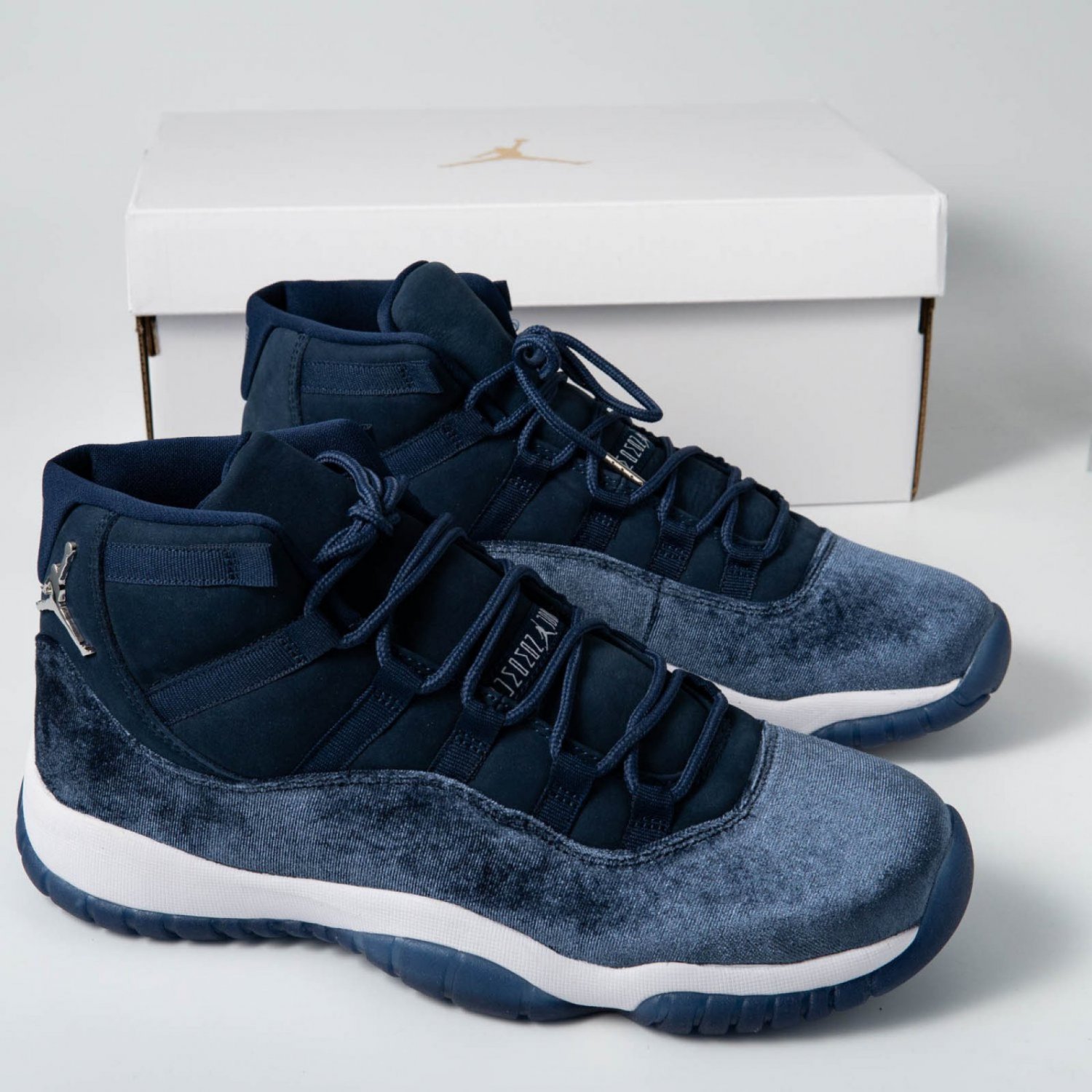 Jordan 11 Retro Midnight Navy