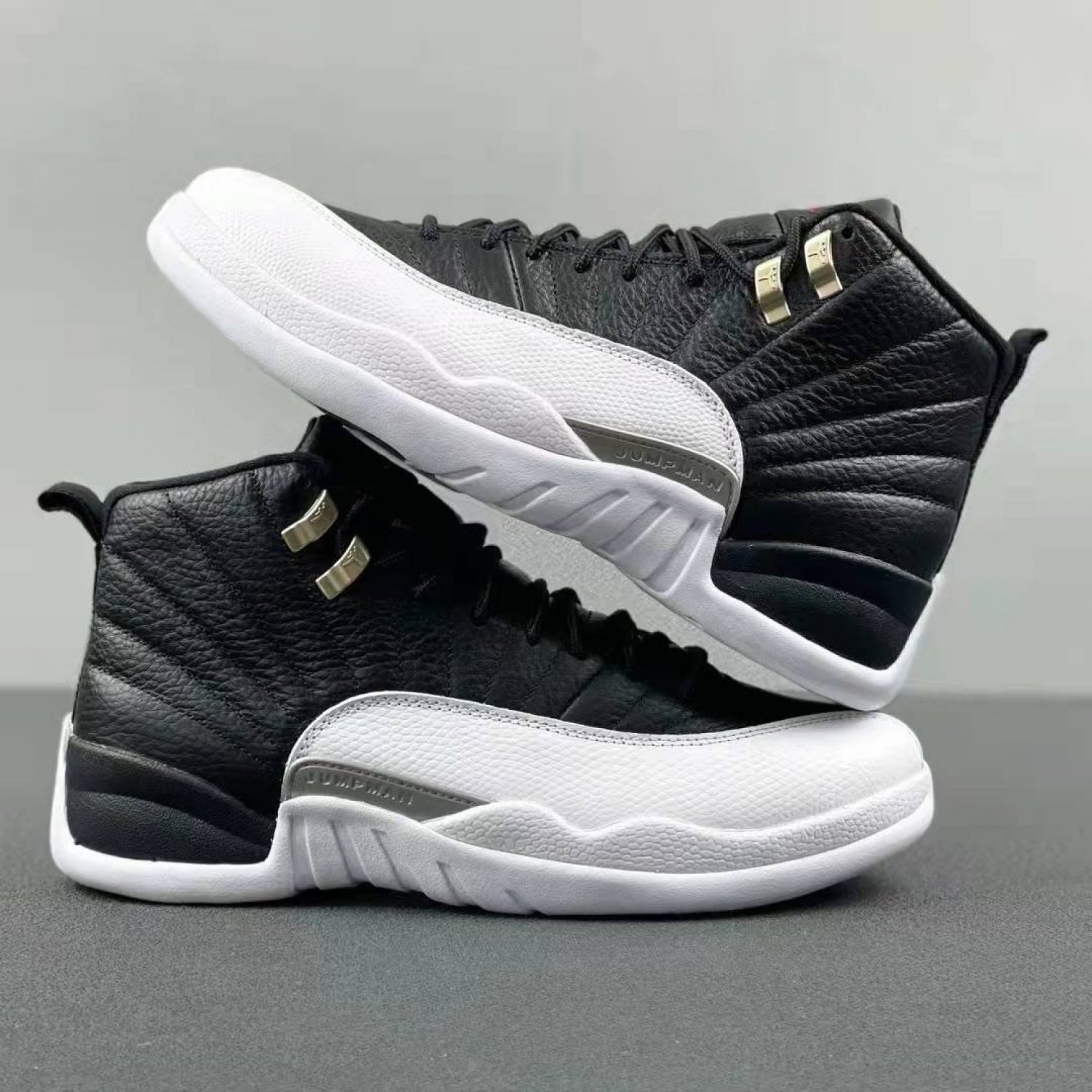Jordan 12 Retro Playoffs_1