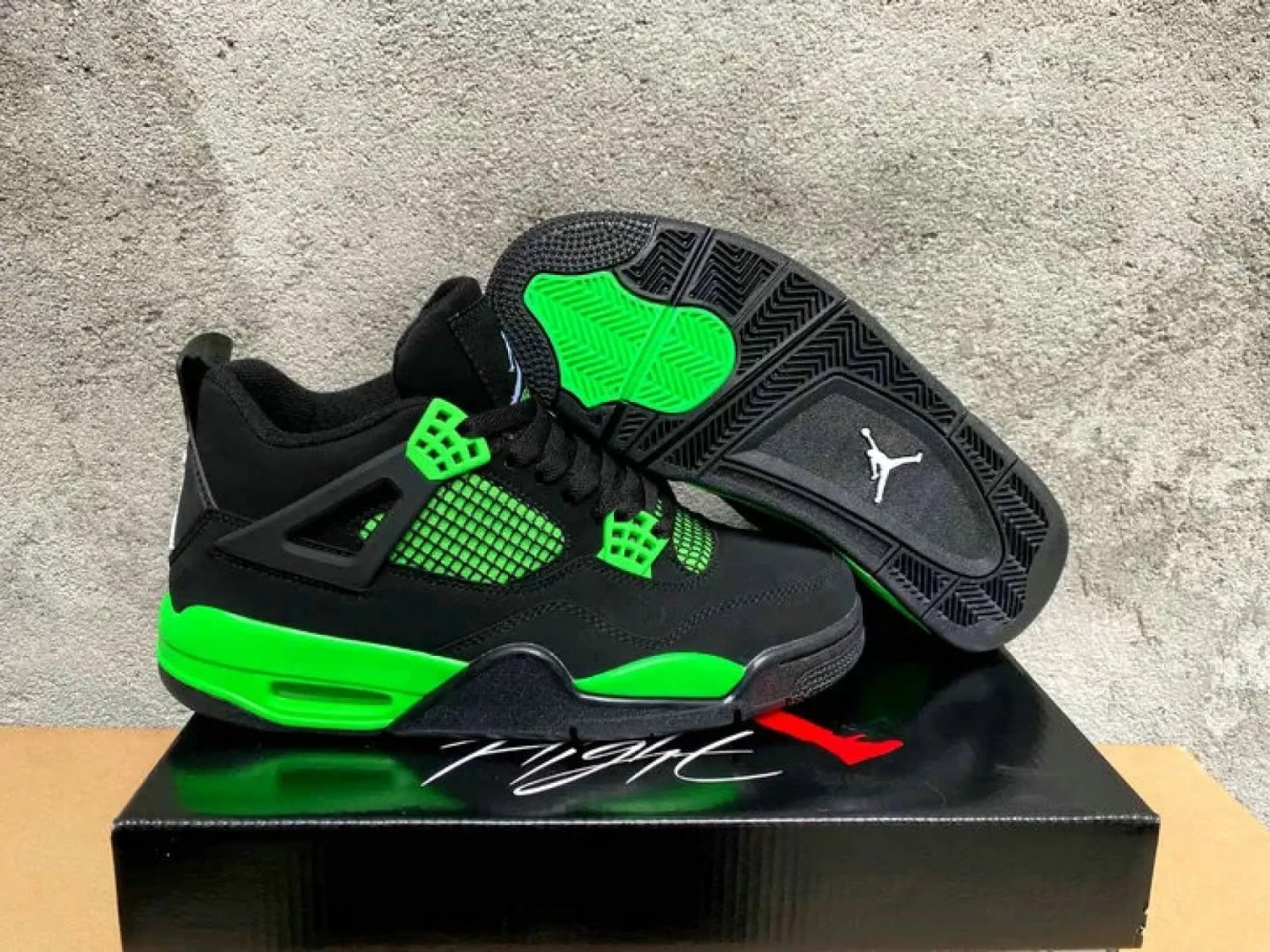 Nike Air Jordan 4 Volt Green Thunder
