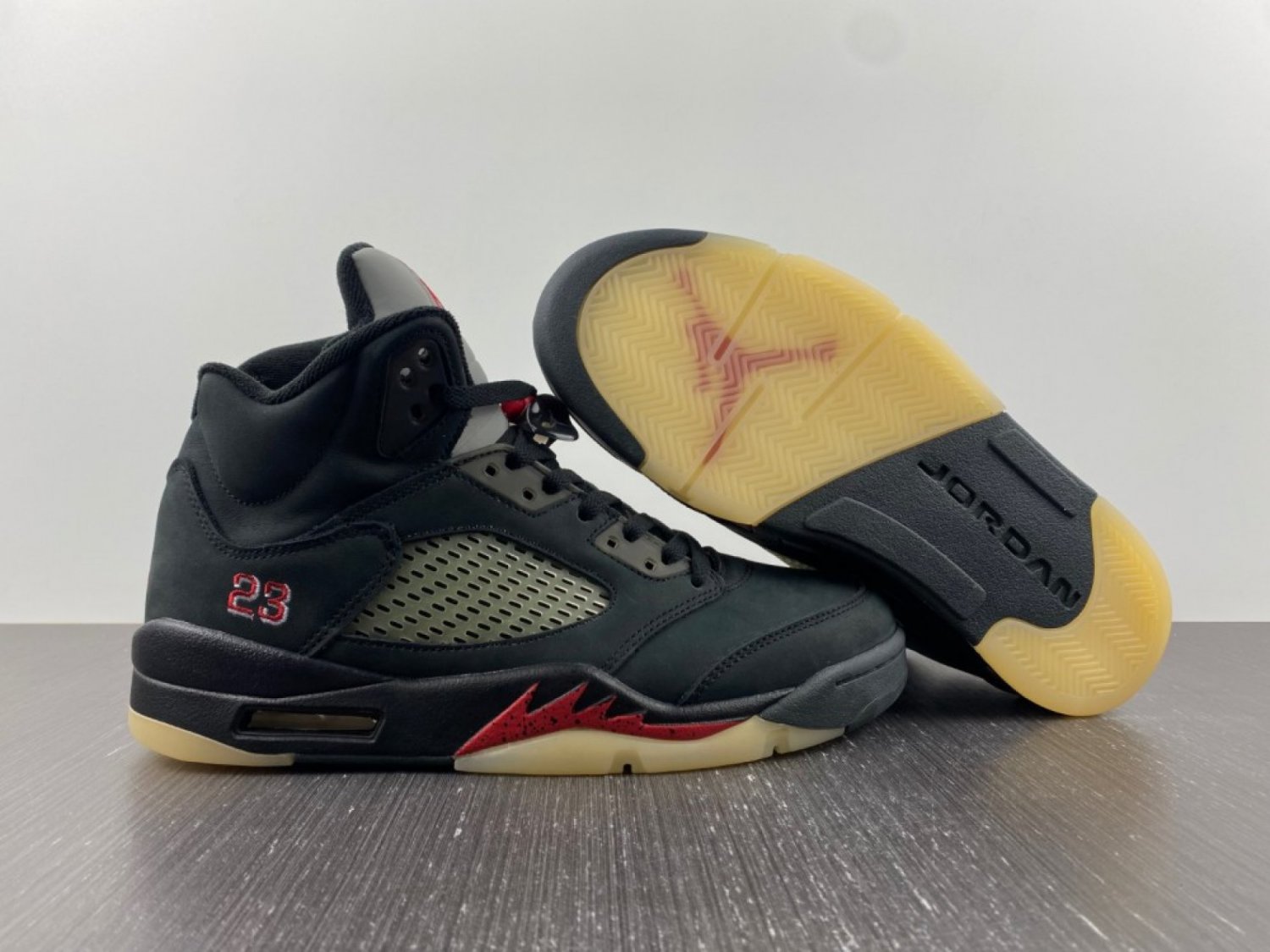Nike Air Jordan 5 Retro Gore-Tex Off Noir_1