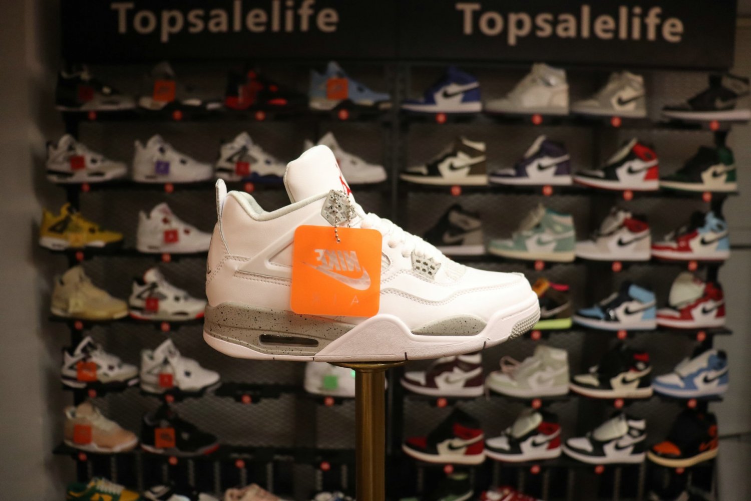Nike Air Jordan 4 Retro White Oreo (2021)_1