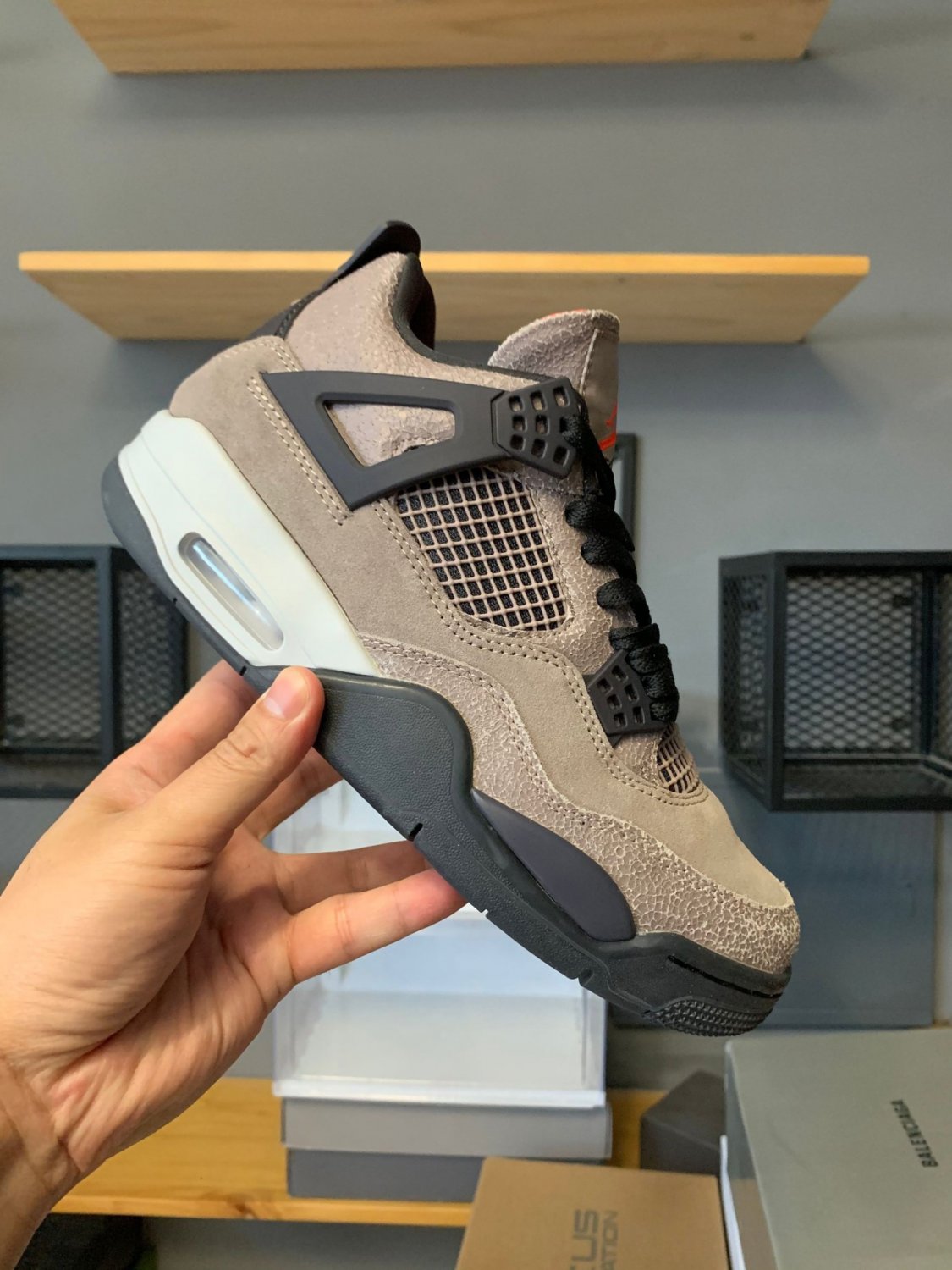 Nike Air Jordan 4 Retro Taupe Haze_3