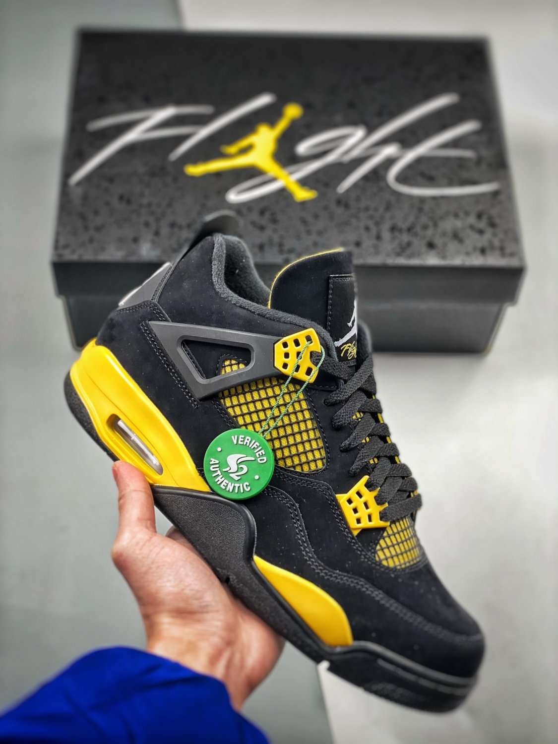 Nike Air Jordan 4 Retro Thunder (2023)