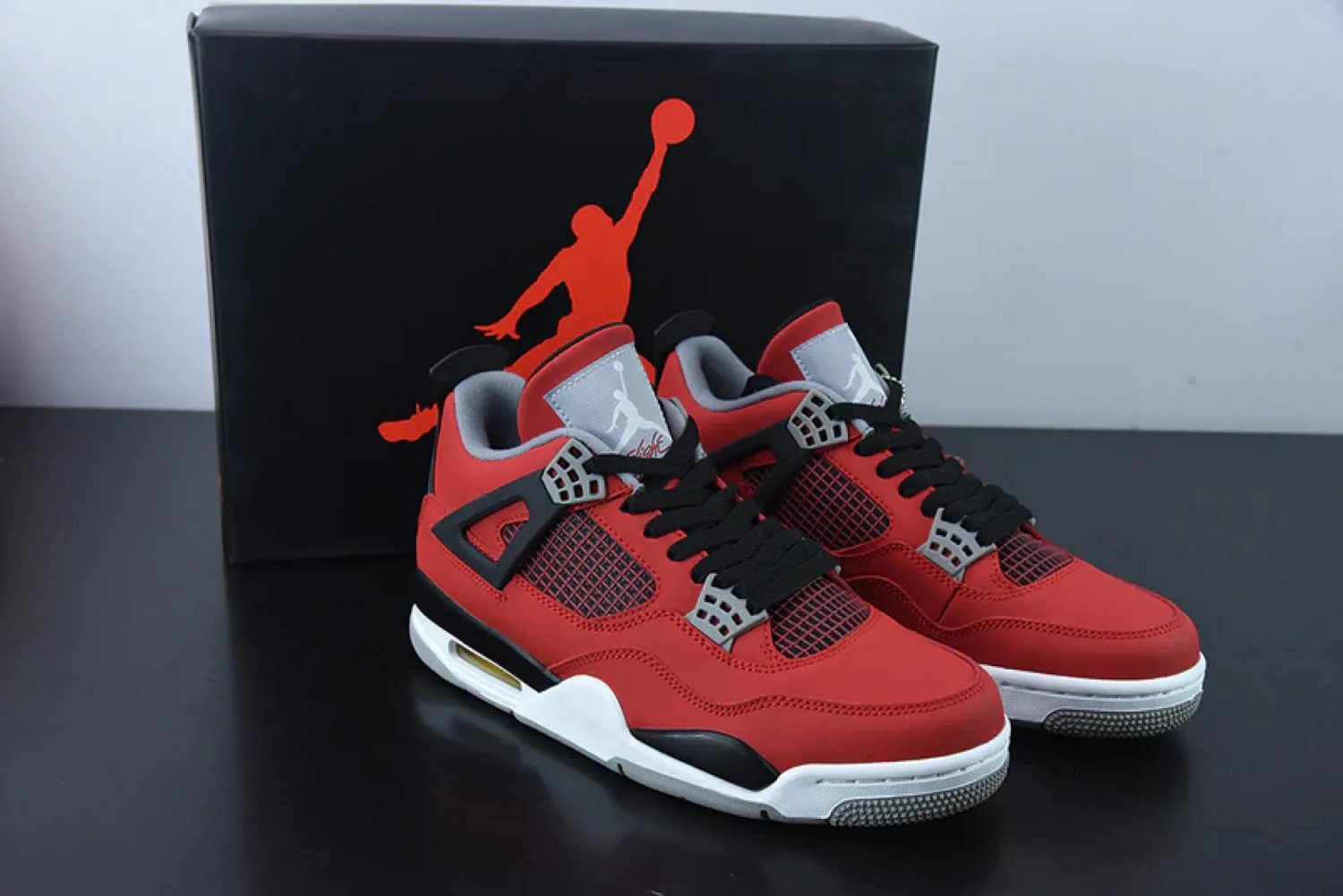 Nike Air Jordan 4 Retro Toro Bravo_1