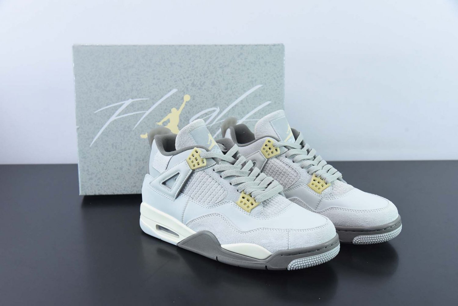 Nike Air Jordan 4 Retro SE Craft Photon Dust_8