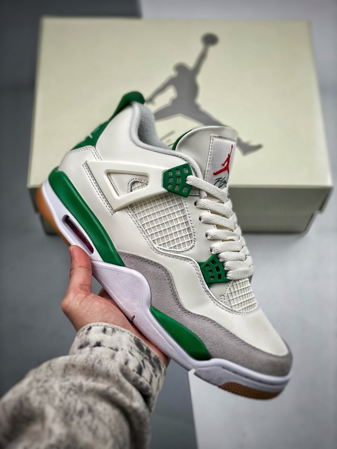 Nike Air Jordan 4 Retro SB Pine Green_1