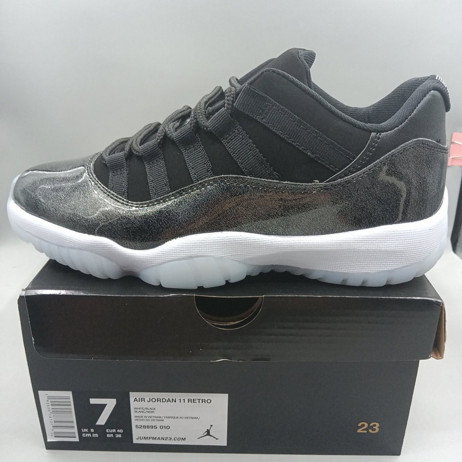 Nike Air Jordan 11 Retro Low Barons_1