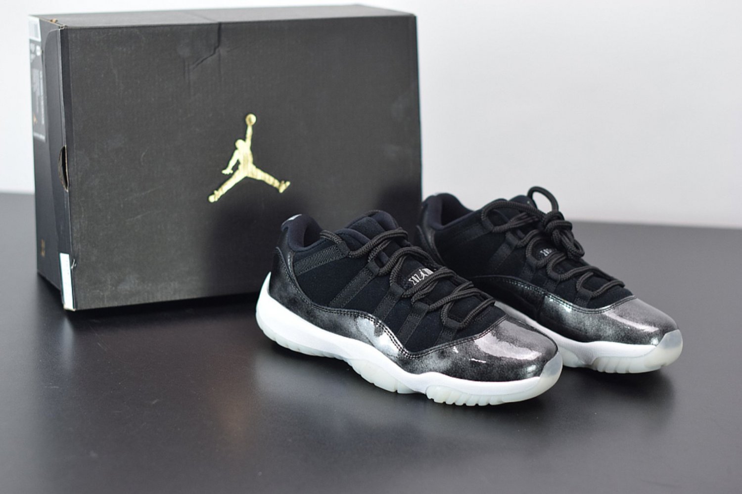 Nike Air Jordan 11 Retro Low Barons_2
