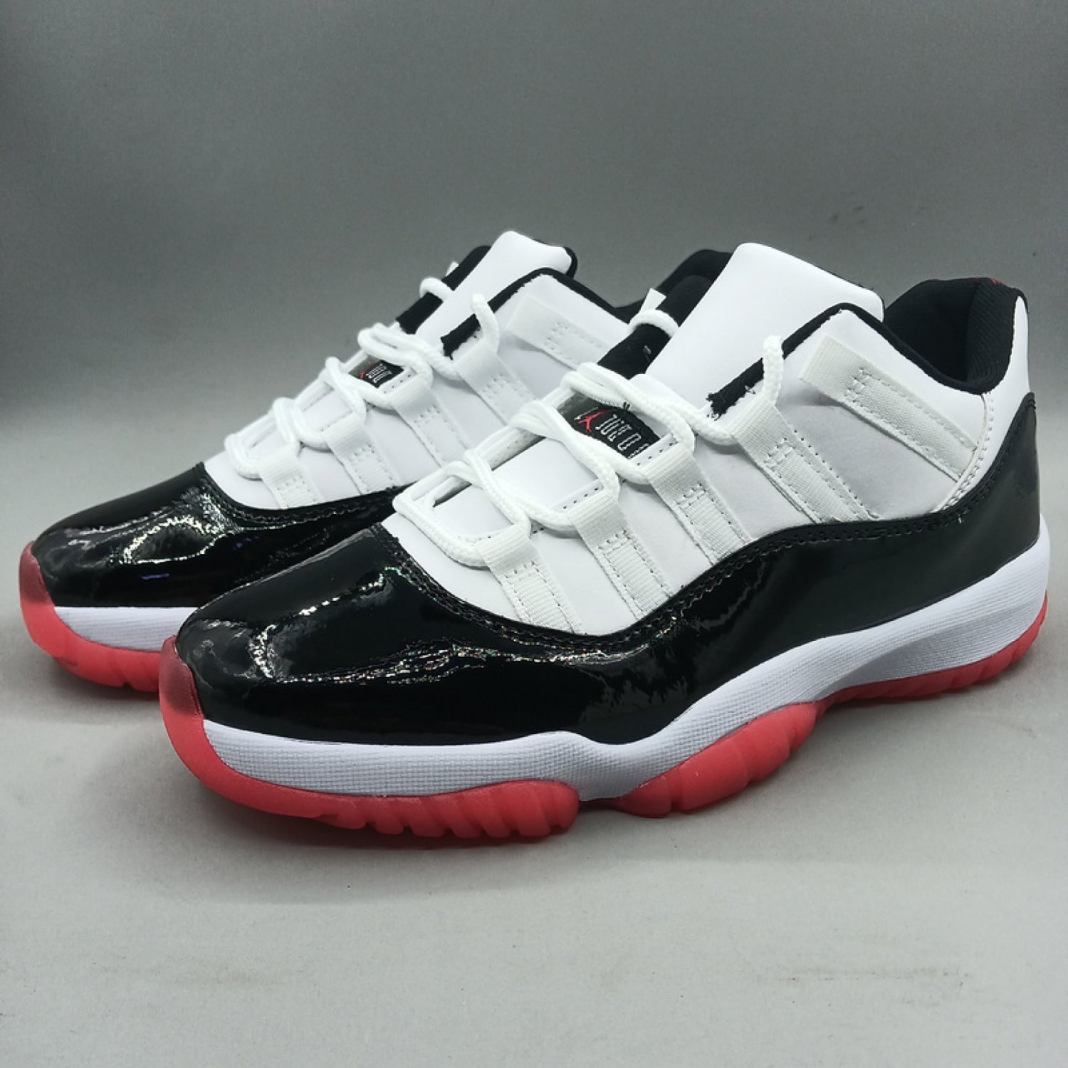 Nike Air Jordan 11 Retro Low Concord Bred AV2187-160_1