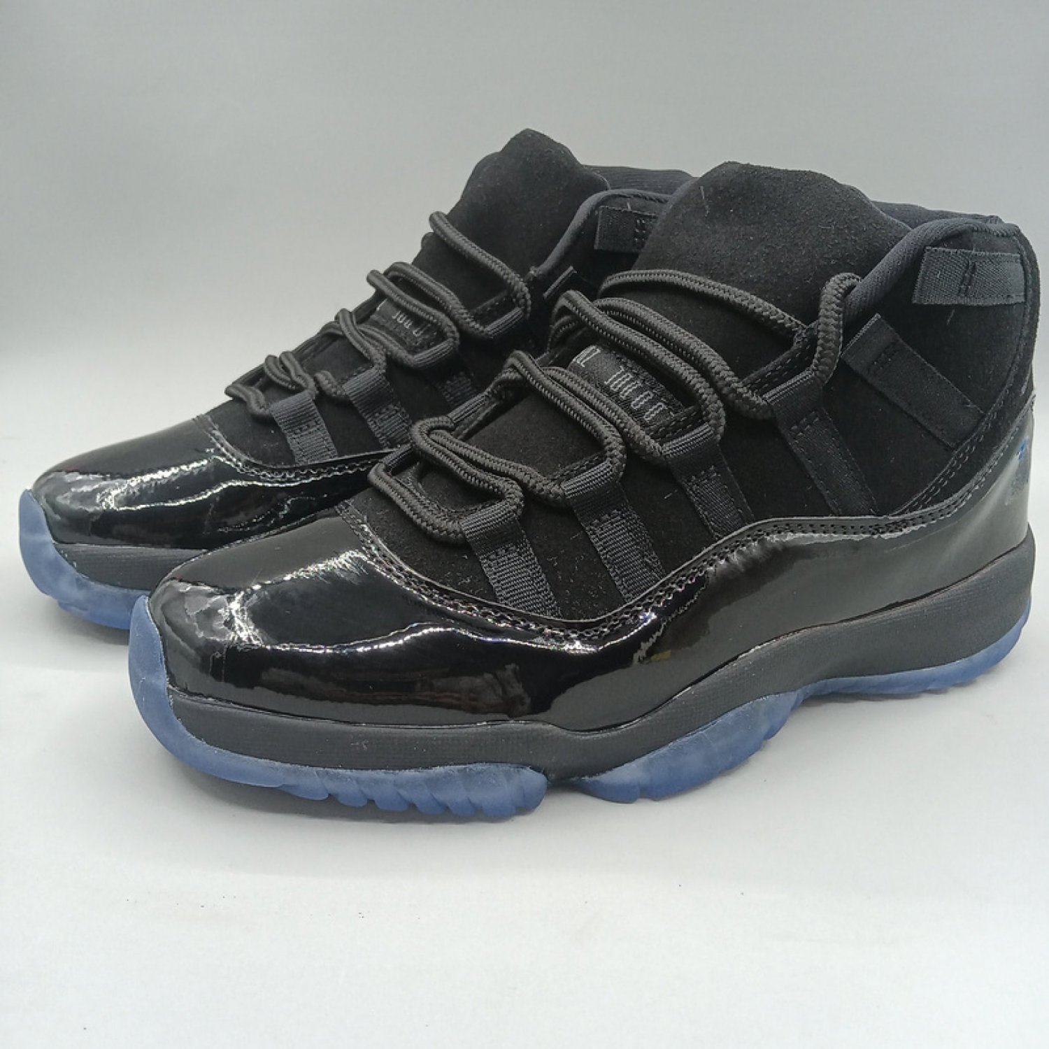 Nike Air Jordan 11 Retro Cap and Gown 378037-005_1