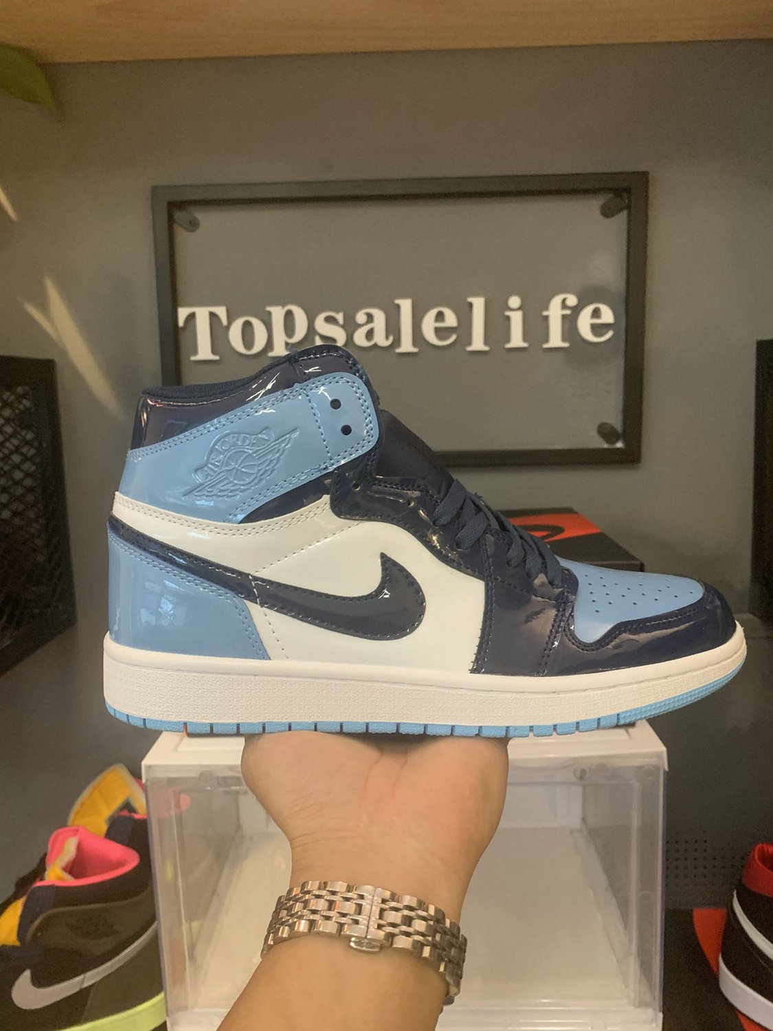 Nike Air Jordan 1 Retro High OG Blue Chill UNC Patent (Women)_1
