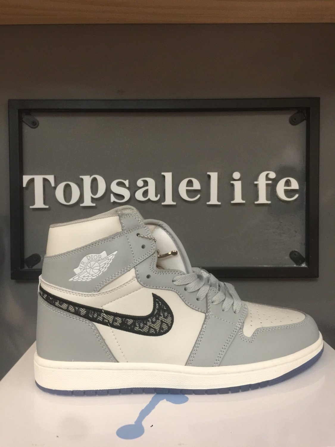 Nike Air Jordan 1 Retro High Dior