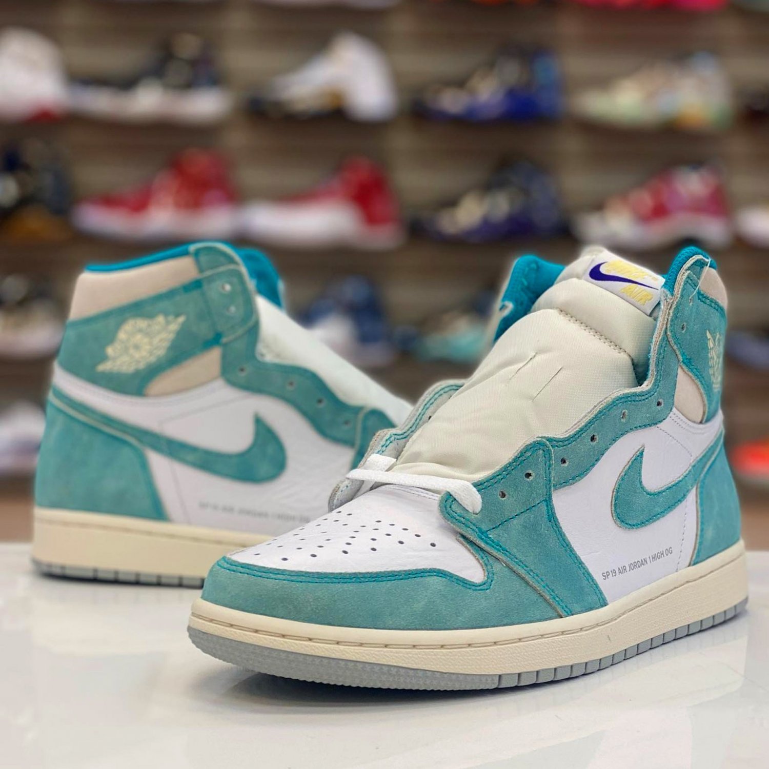 Air Jordan 1 Retro High Turbo Green