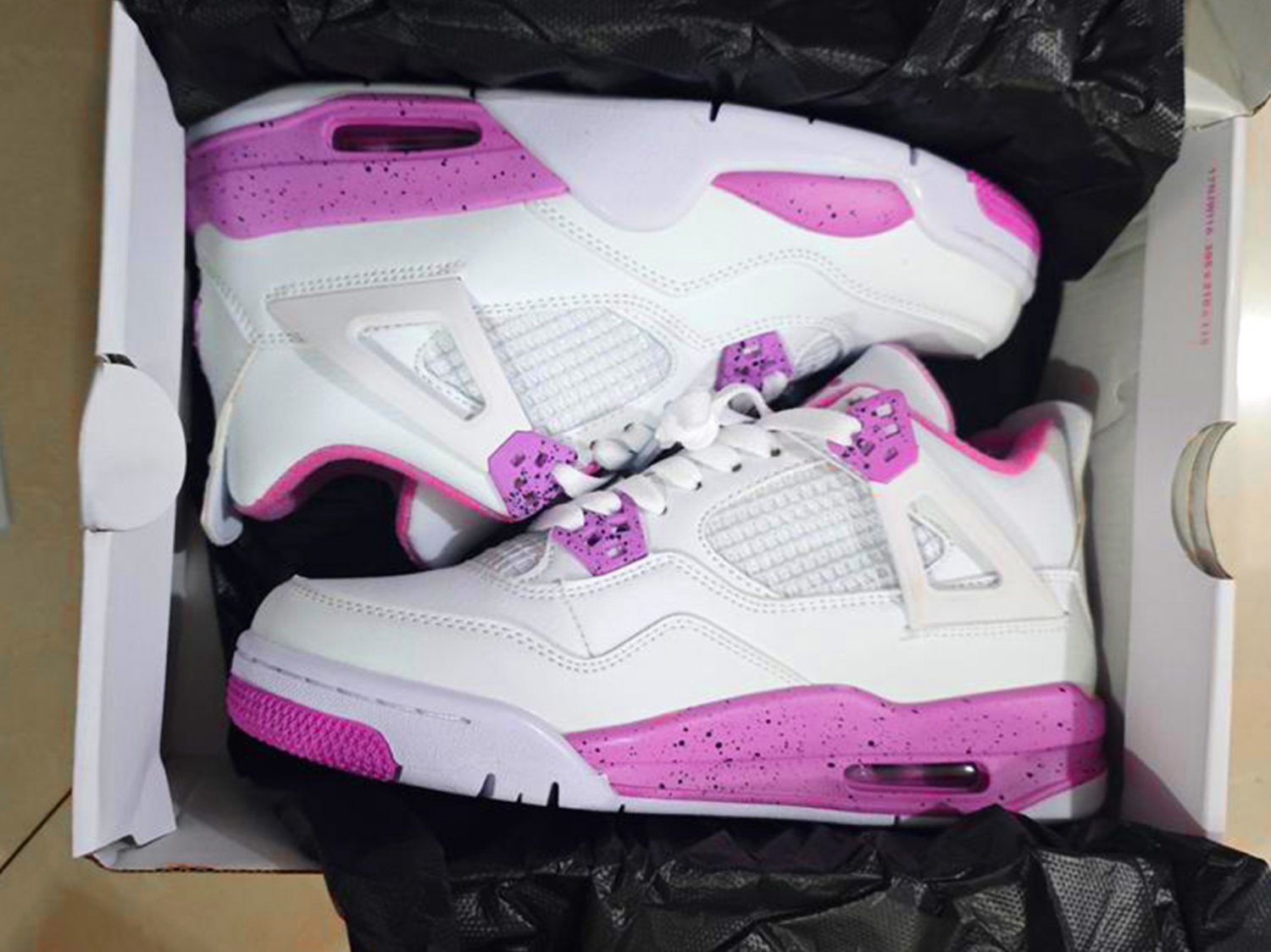 Air Jordan 4 White  Pink Oreo