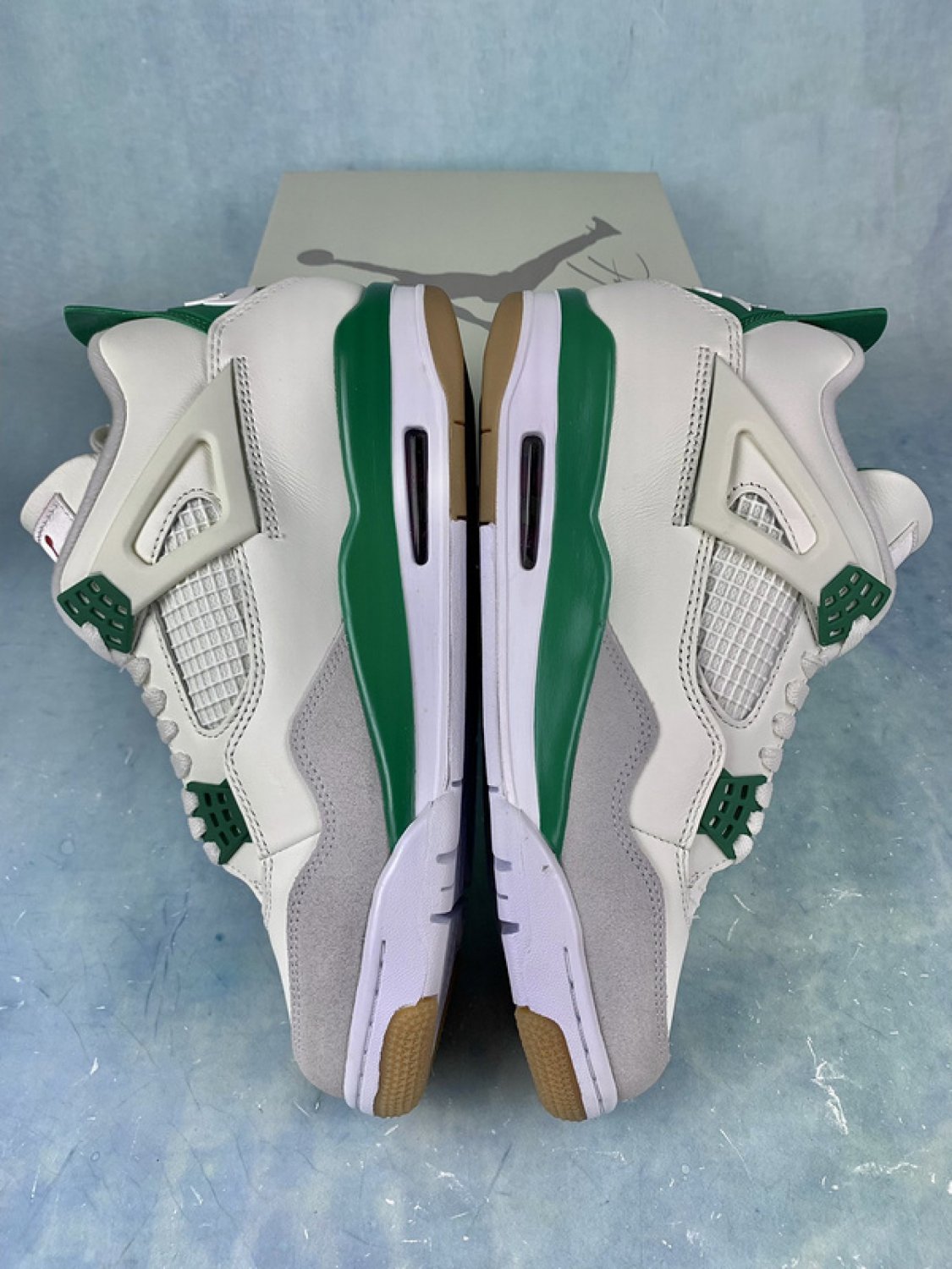 Nike Air Jordan 4 Retro SBPine Green DR5415-103