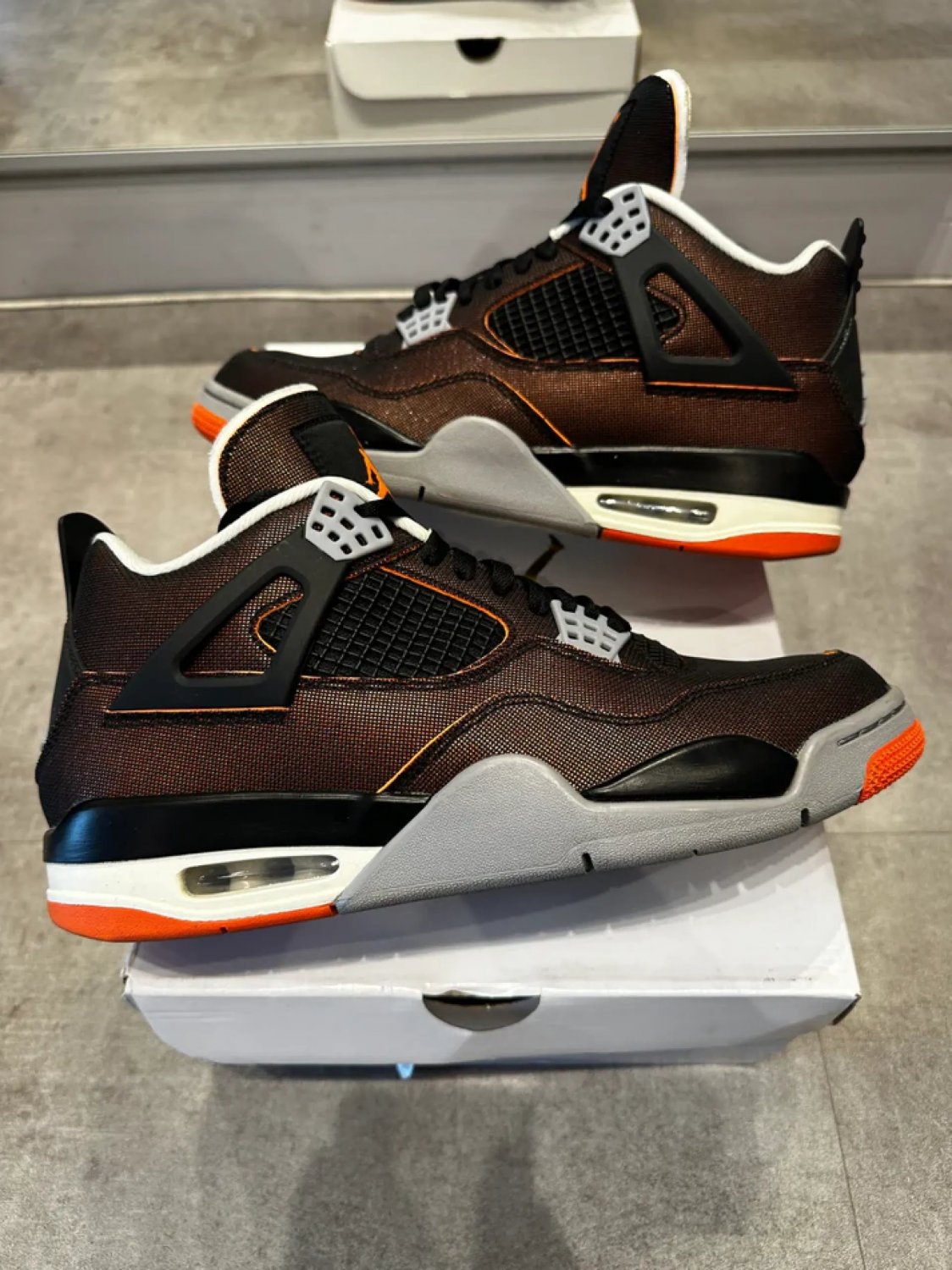 NIKE Air Jordan 4 SailBlack-Starfish-Light Smoke Grey