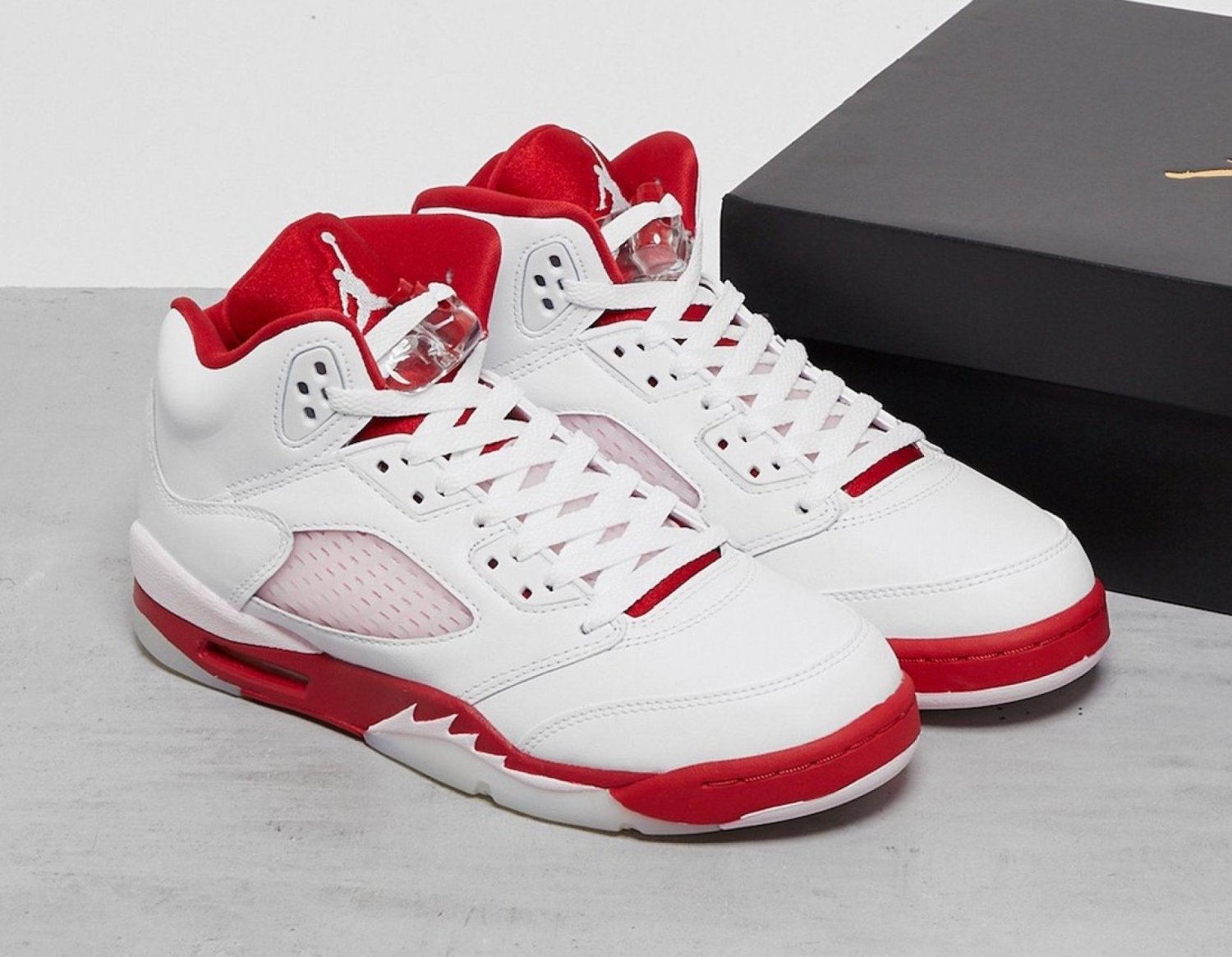 Nike Air Jordan 5 Retro White Pink Red