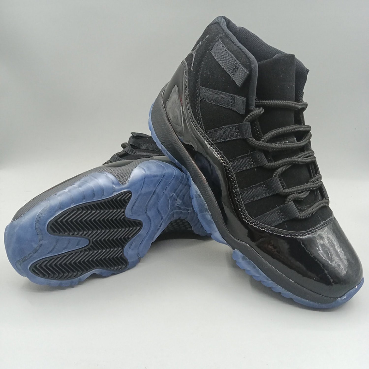 Nike Air Jordan 11 Retro Cap and Gown