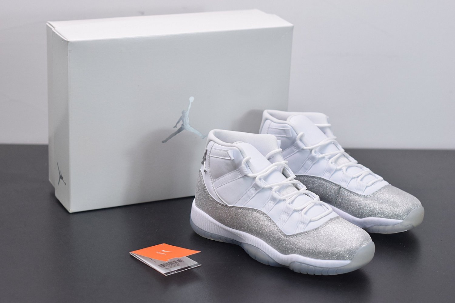 Nike Air Jordan 11 Retro White Metallic Silver