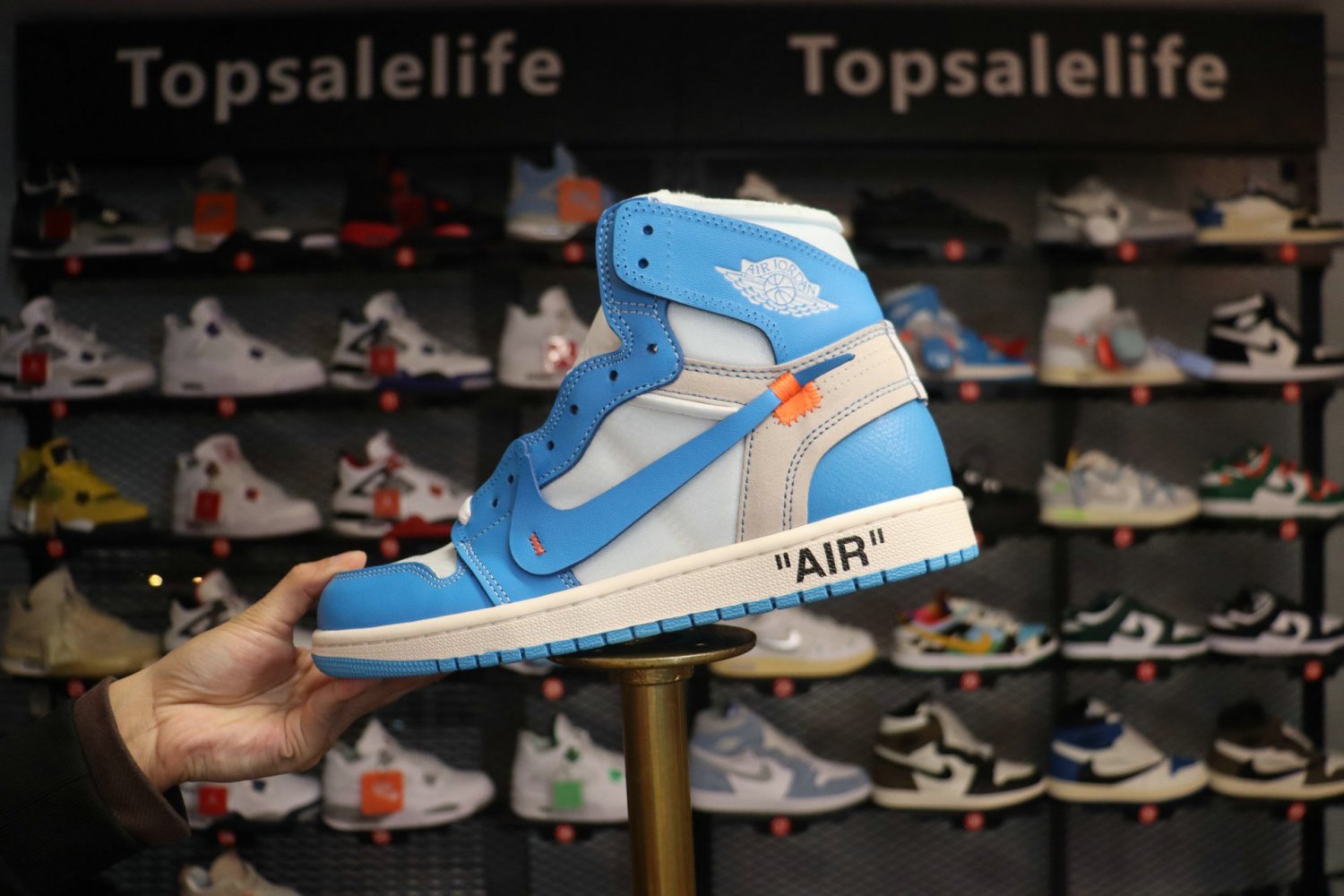 Nike Jordan 1 Retro High Off-White University Blue