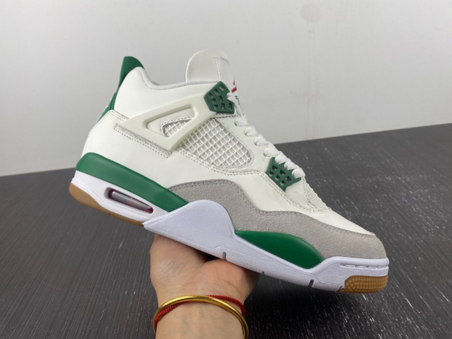 Nike SB x Air Jordan 4 Sail Pine  Green  Neutral Grey White