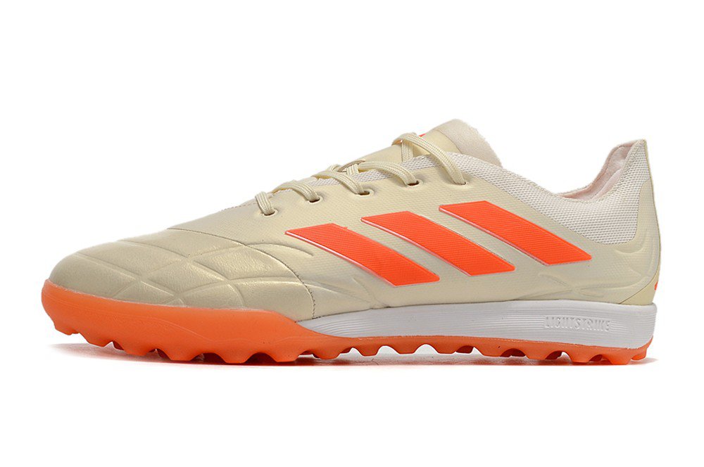 Copa Pure.1 Turf Heatspawn - Off WhiteSolar Orange