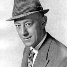 Actor Alec Guinness Photo 2