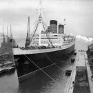 Cunard RMS Queen Elizabeth Photo
